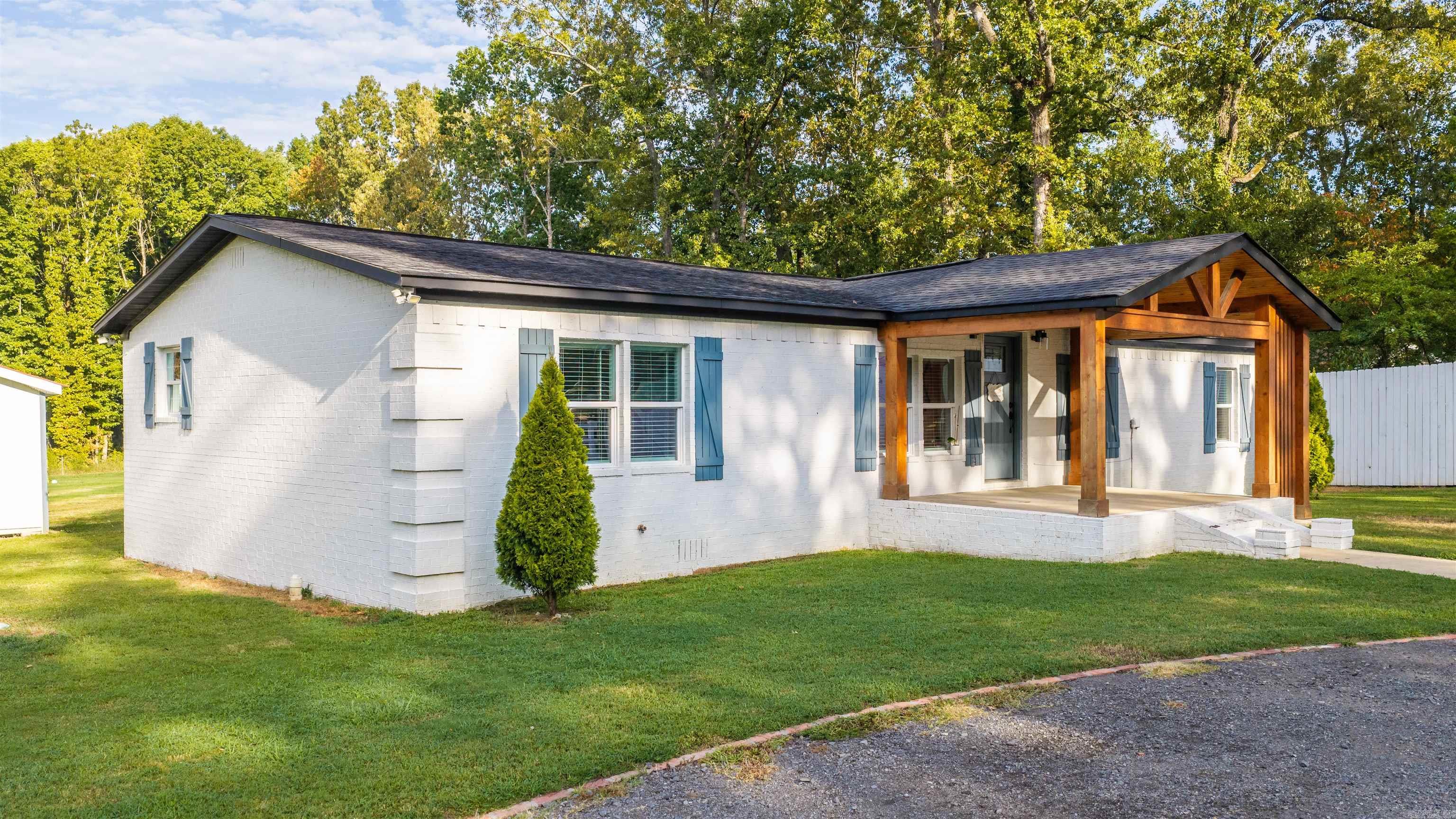 37 Serendipity Dr Property Photo 1