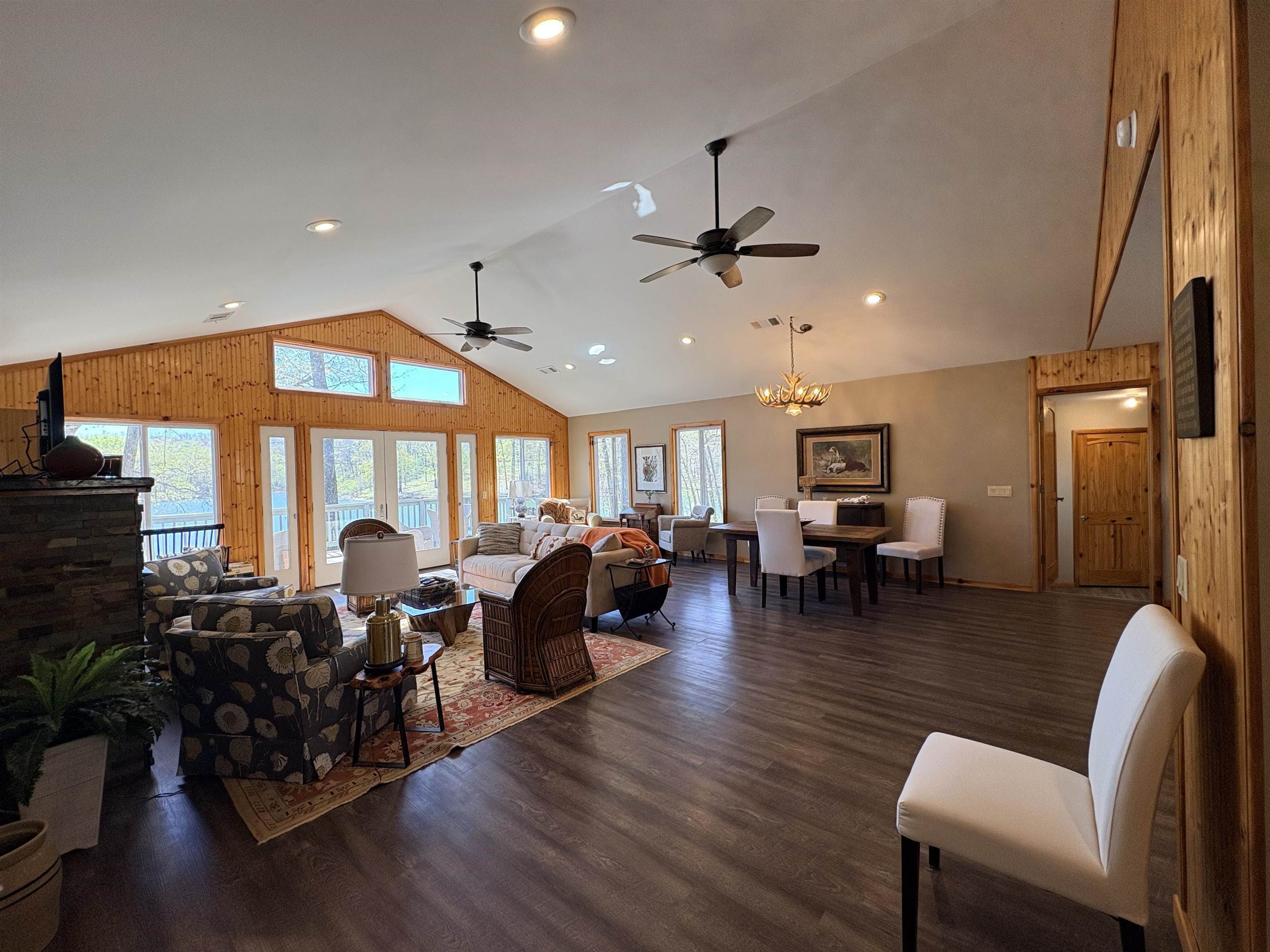 3 Hosti Trace Property Photo 18