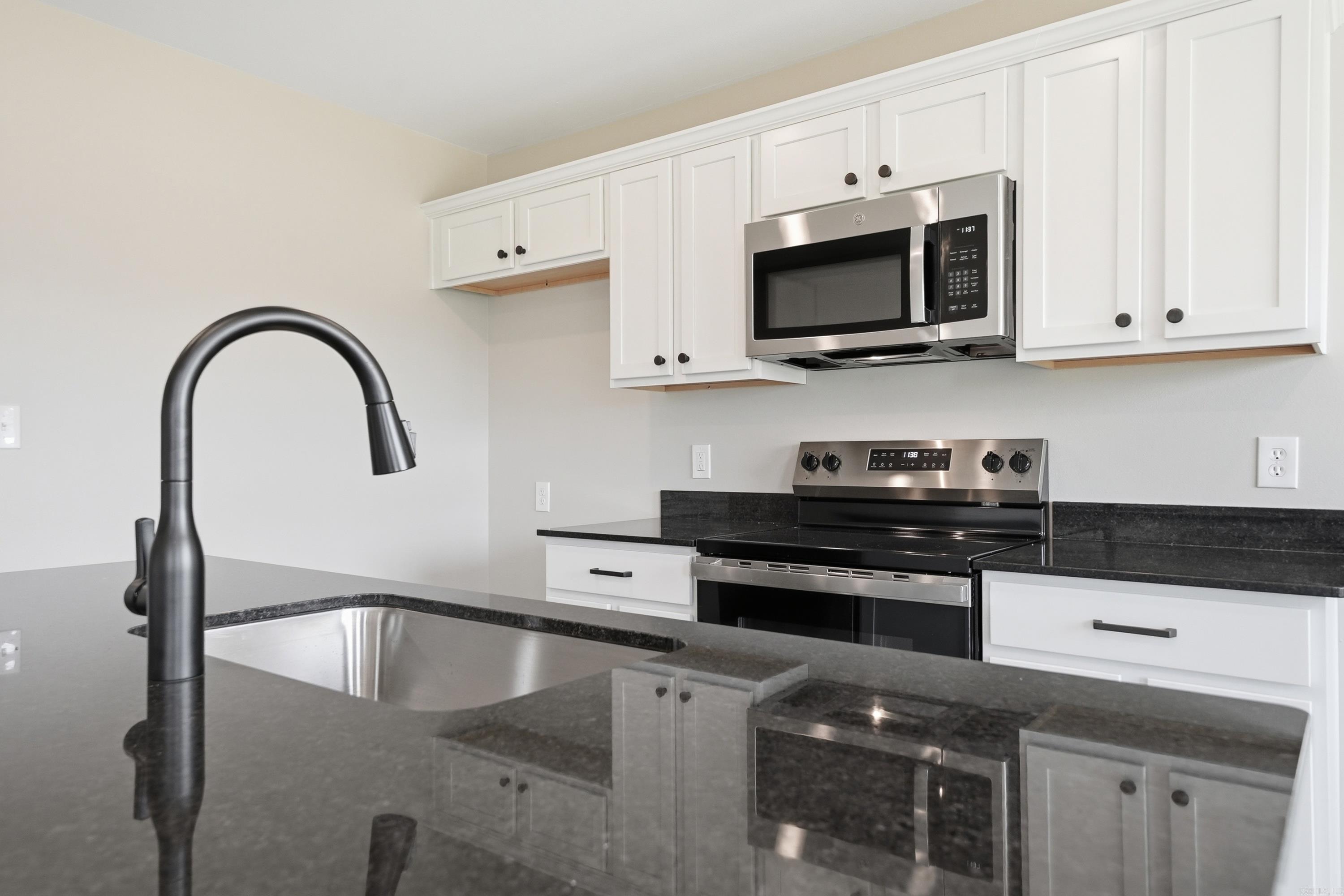 100 Barger Circle Property Photo 16