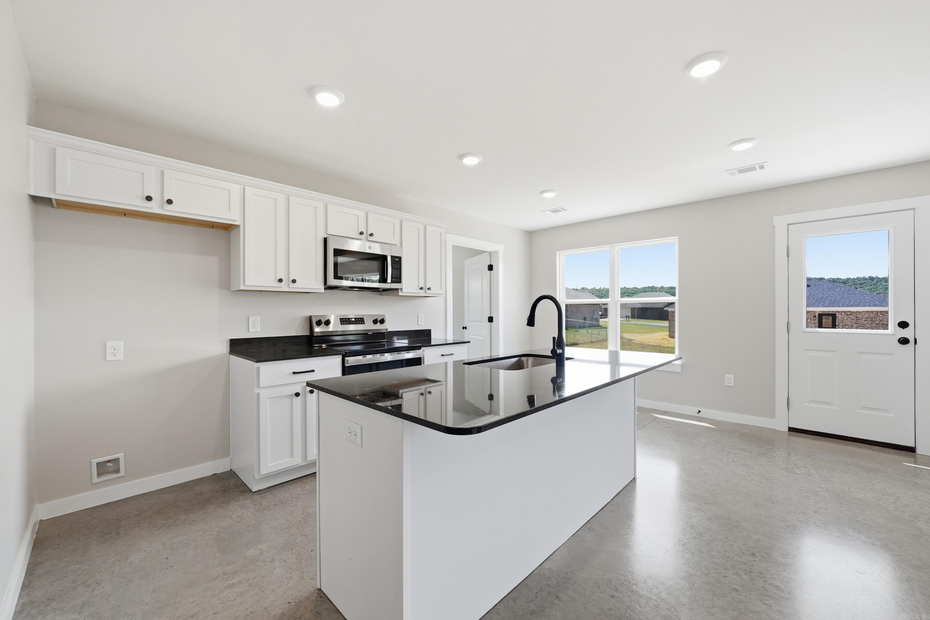 100 Barger Circle Property Photo 23