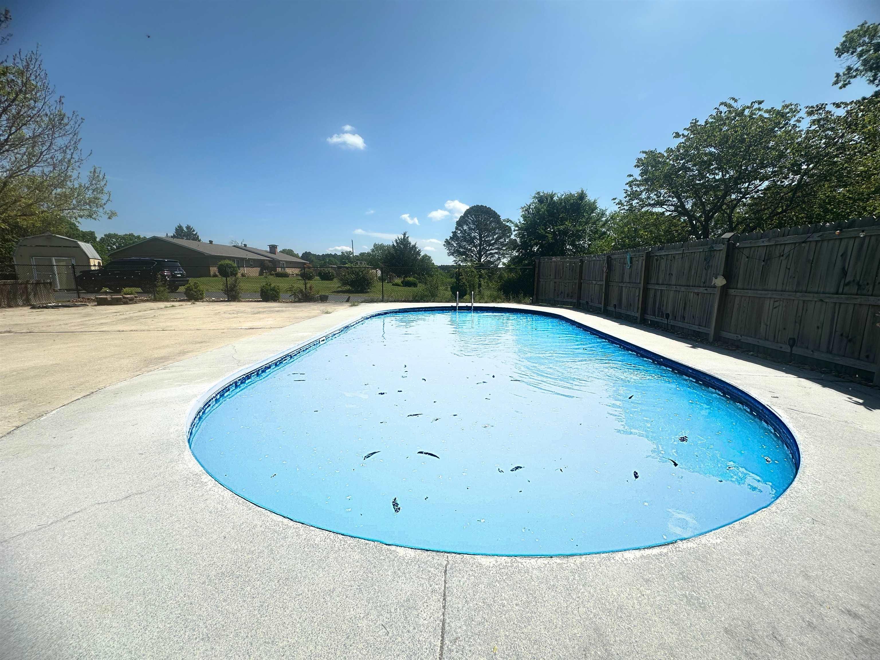 104 Rainbow Lane Property Photo 4