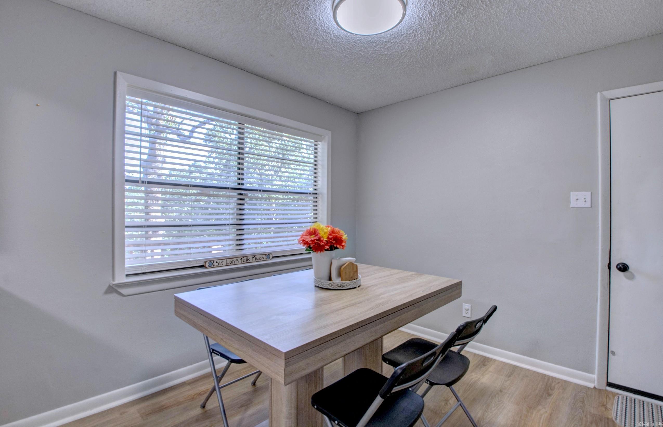 5800 Foxboro Property Photo 15