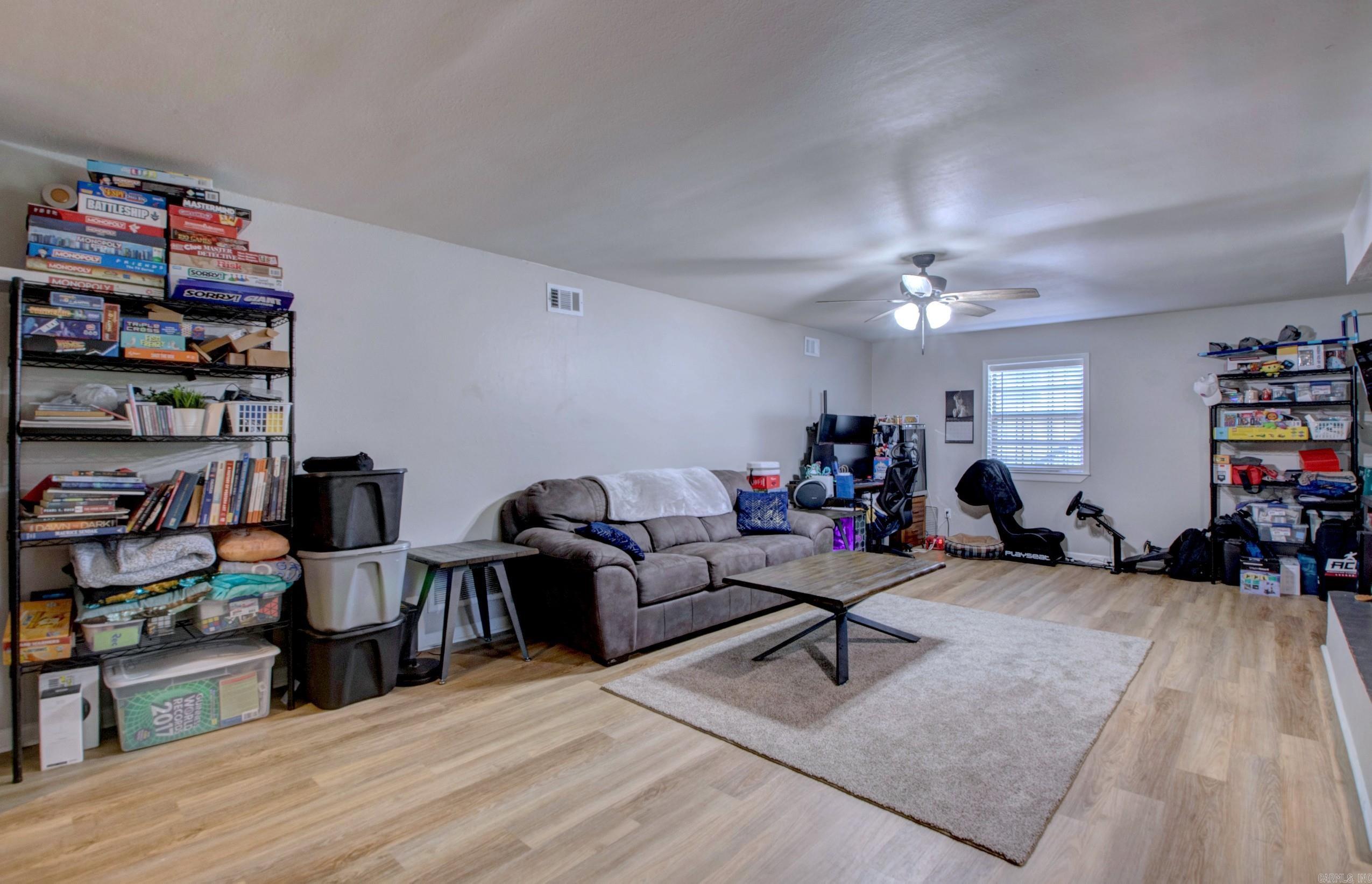 5800 Foxboro Property Photo 32