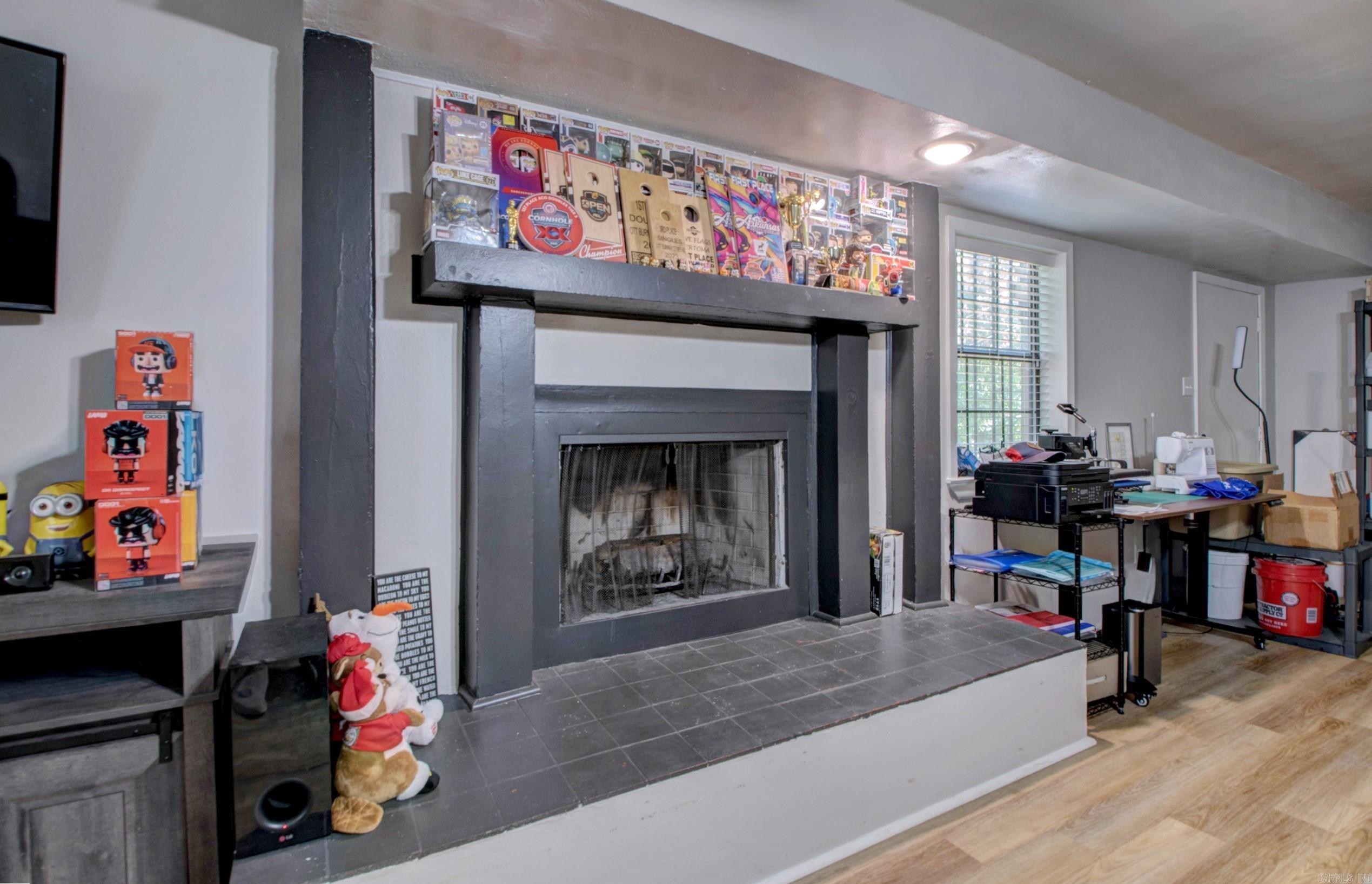 5800 Foxboro Property Photo 34