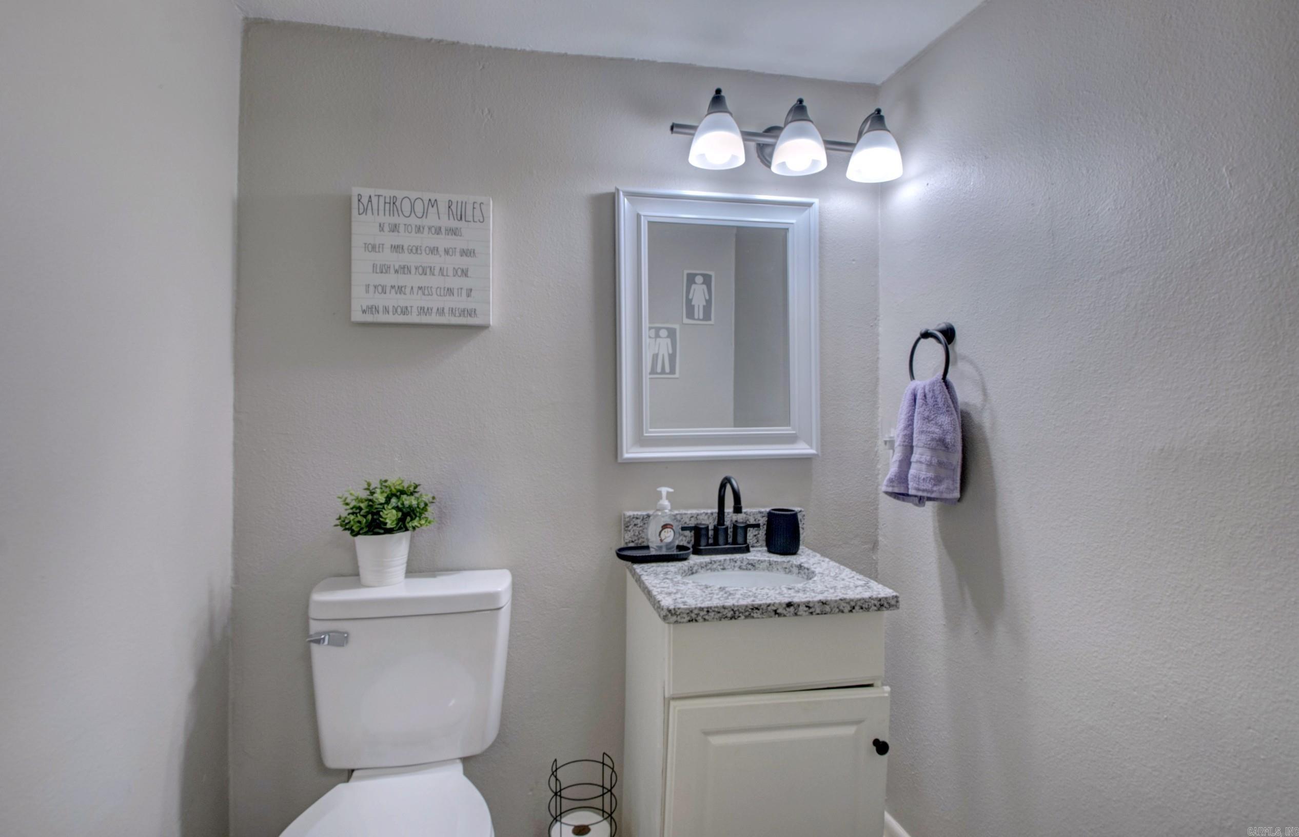 5800 Foxboro Property Photo 42