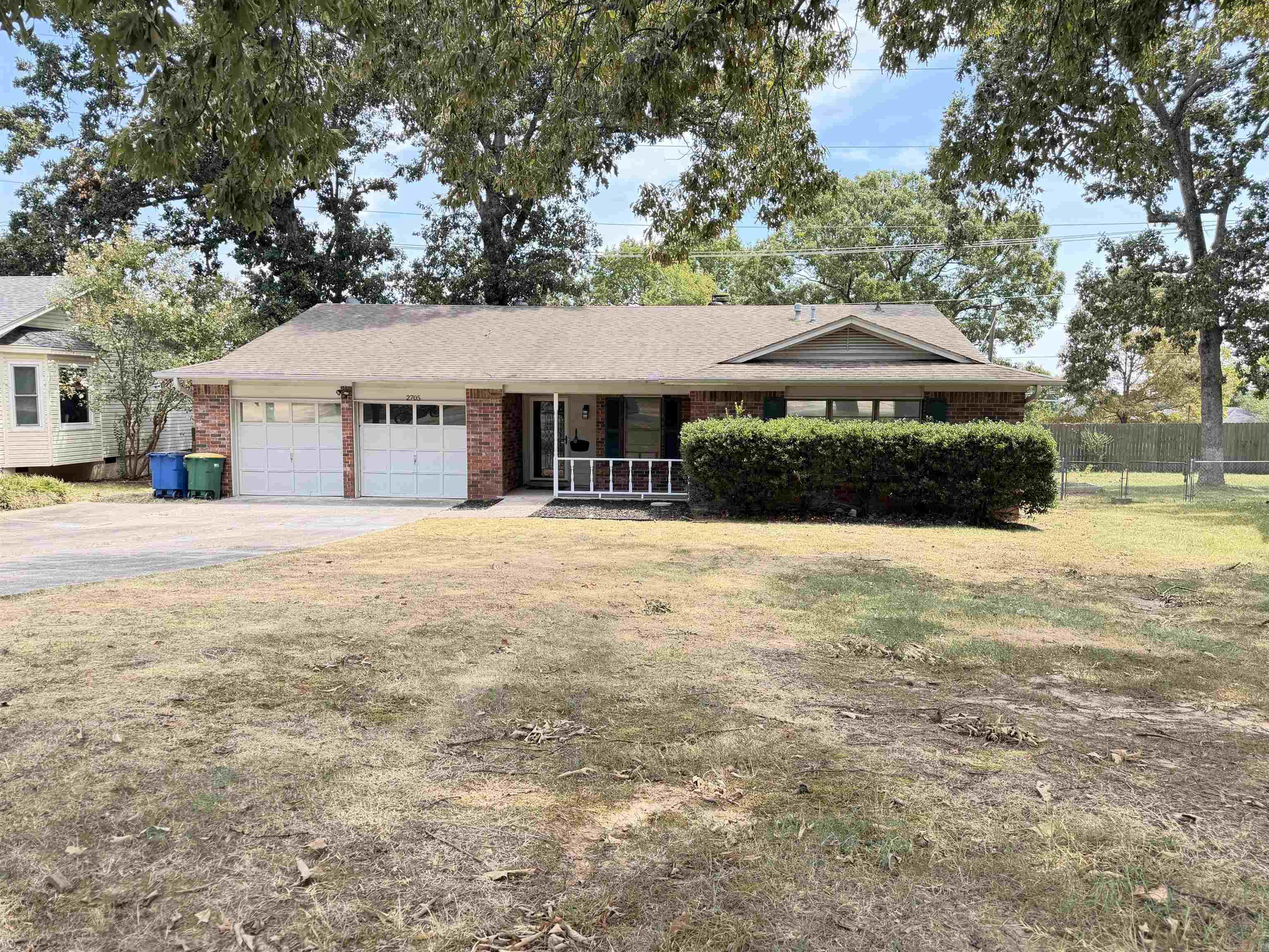 2705 Ozark Drive Property Photo 1