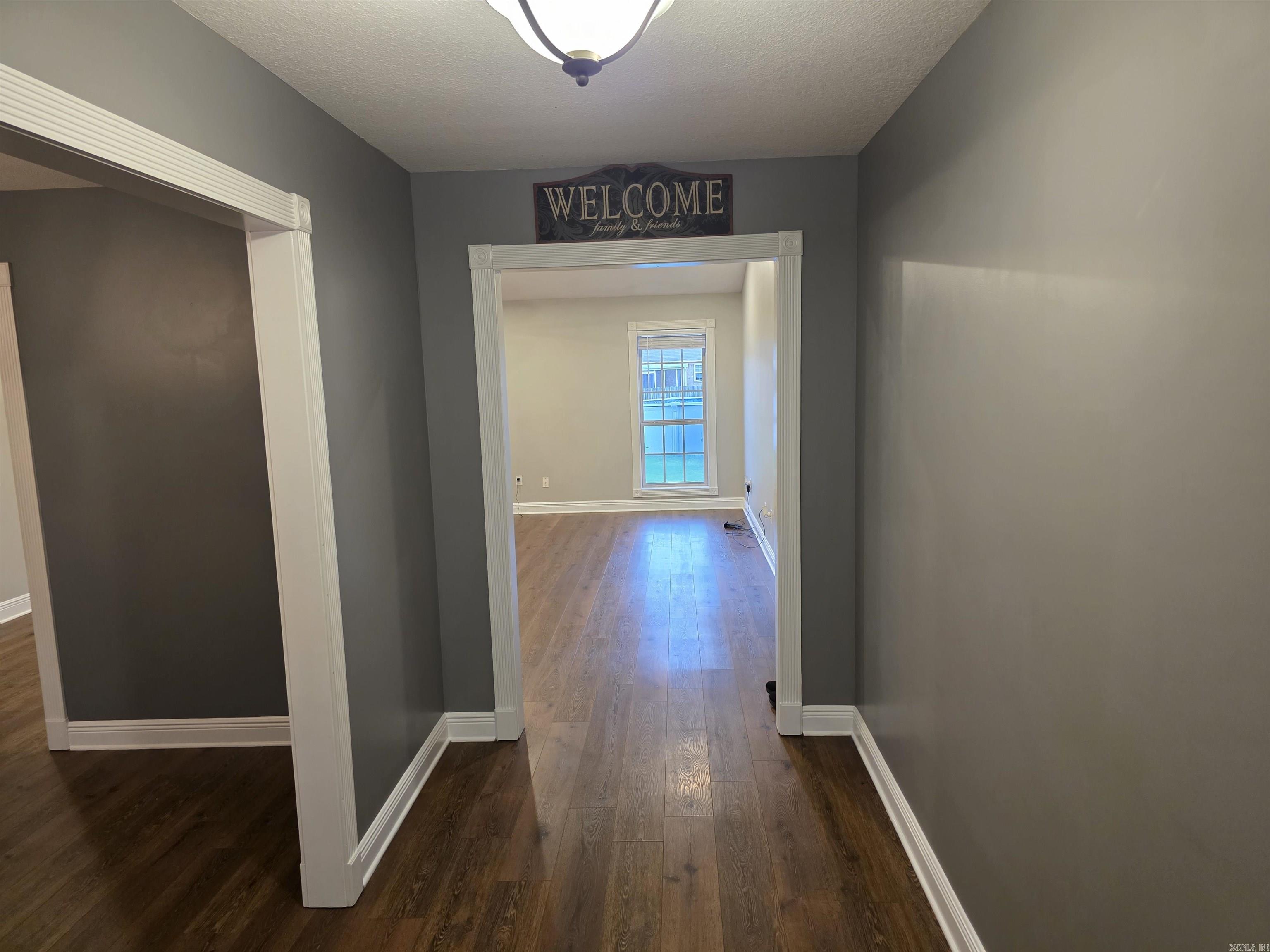 2800 Cambridge Property Photo 3