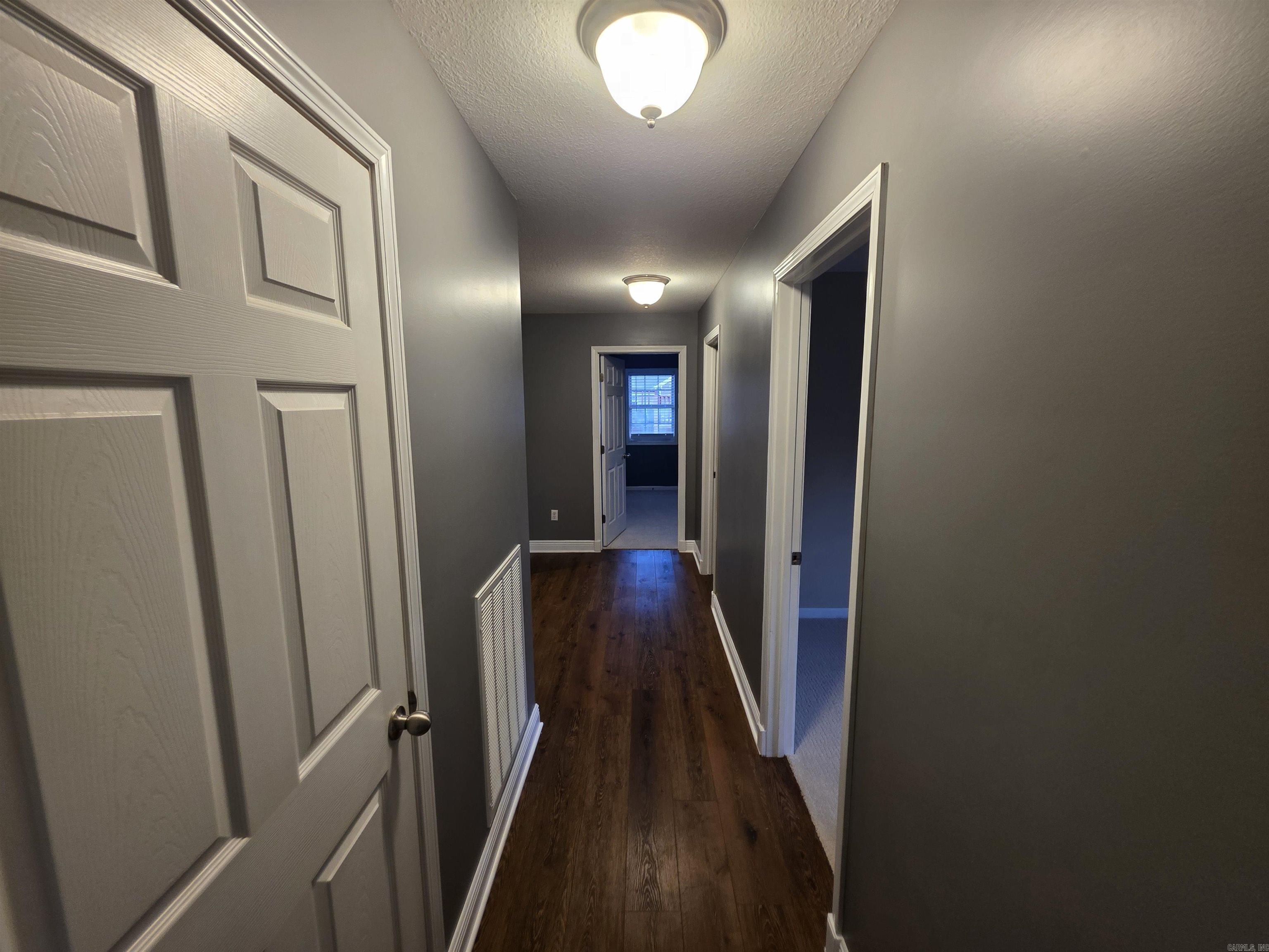 2800 Cambridge Property Photo 23