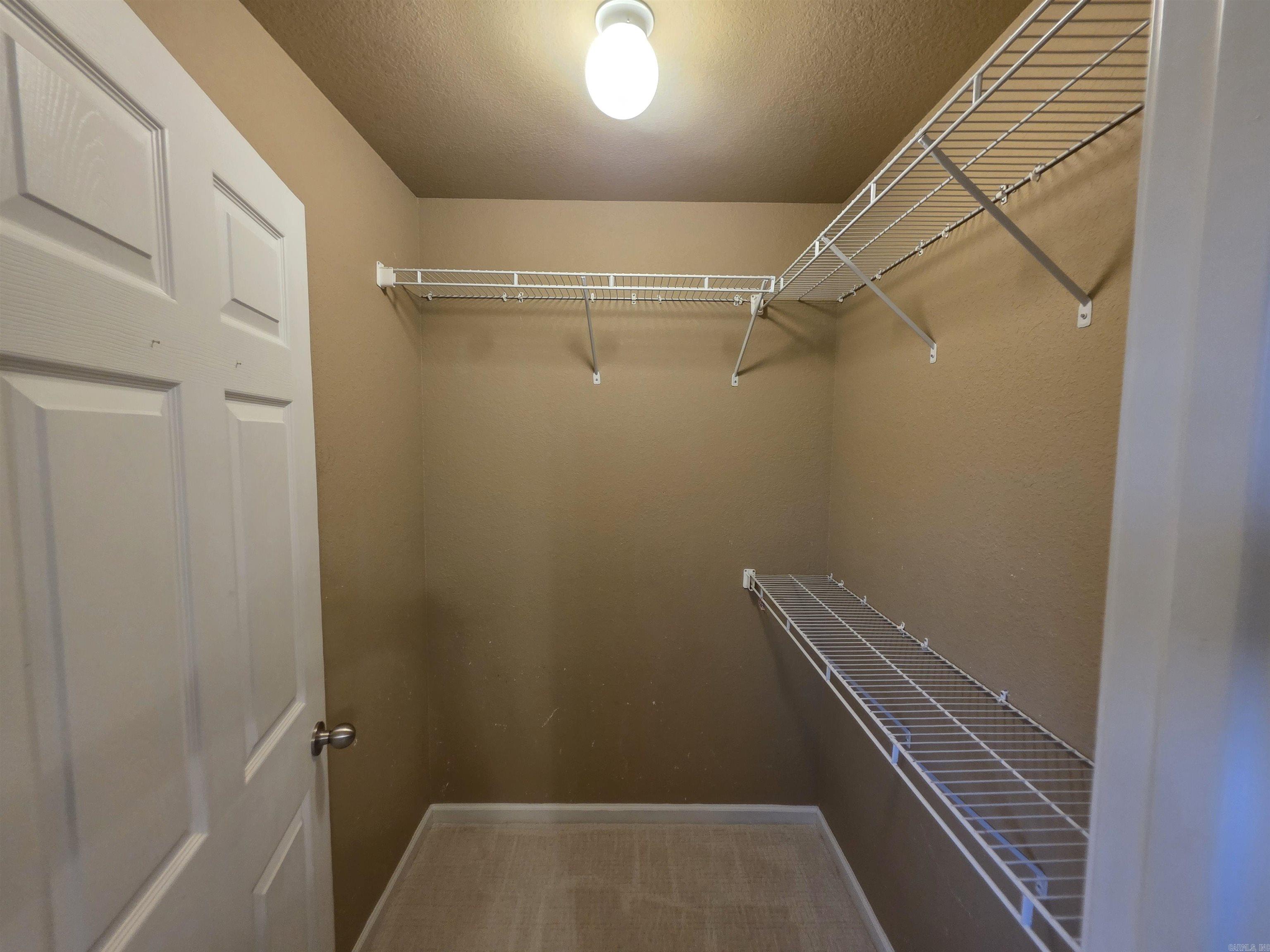 2800 Cambridge Property Photo 29