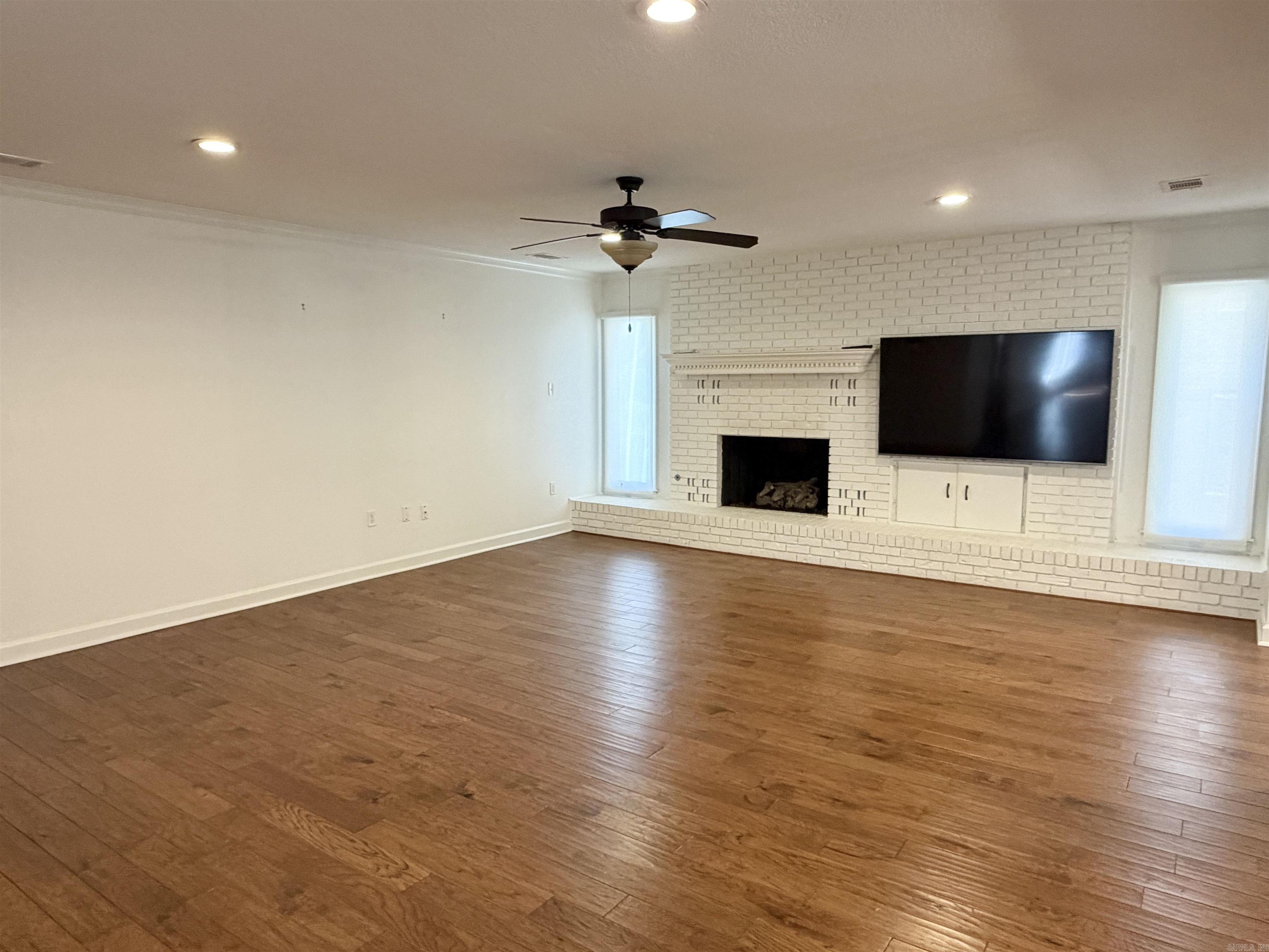 1408 Hillcrest Property Photo 5