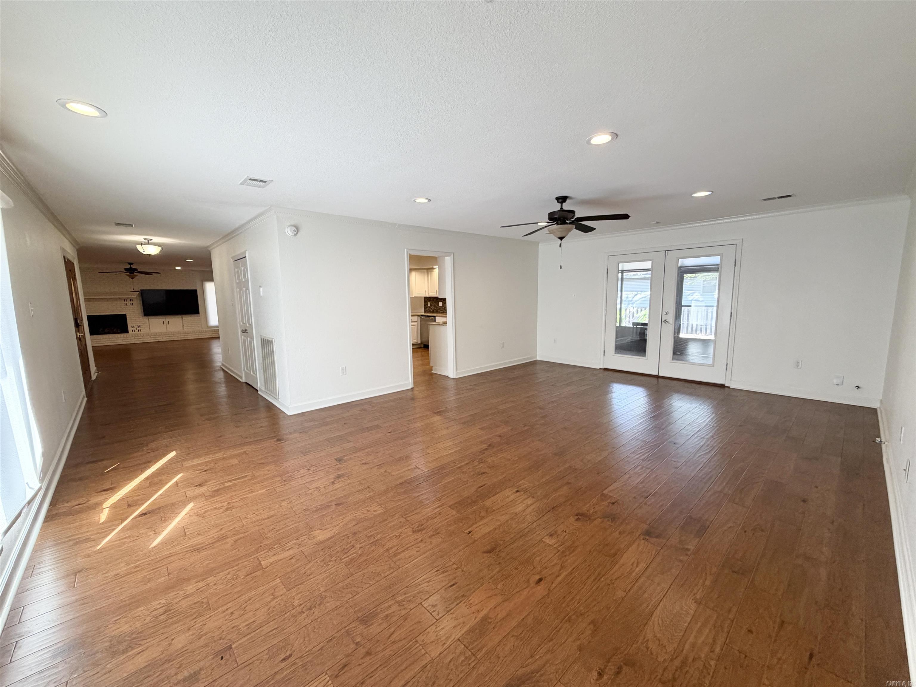 1408 Hillcrest Property Photo 12