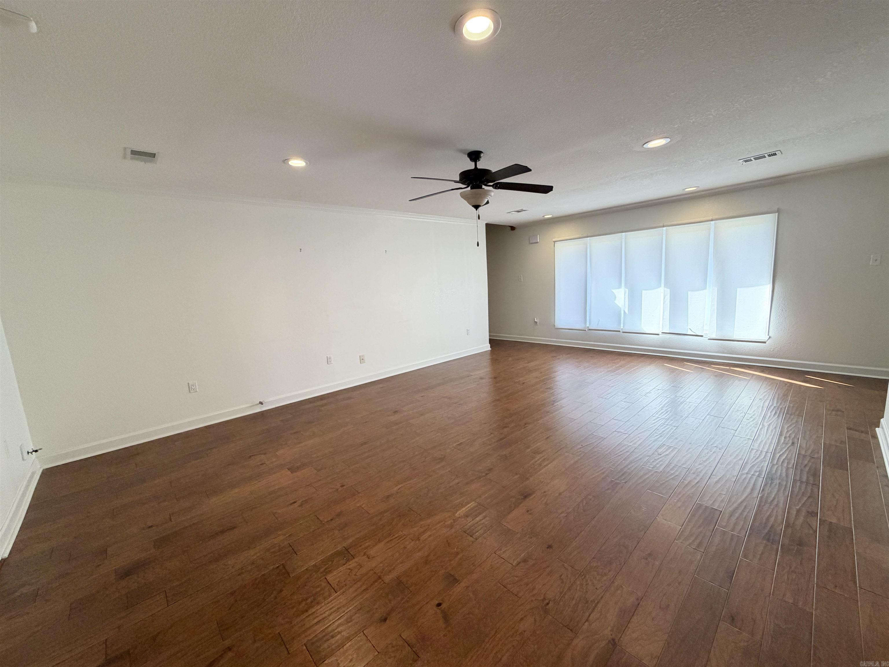 1408 Hillcrest Property Photo 13