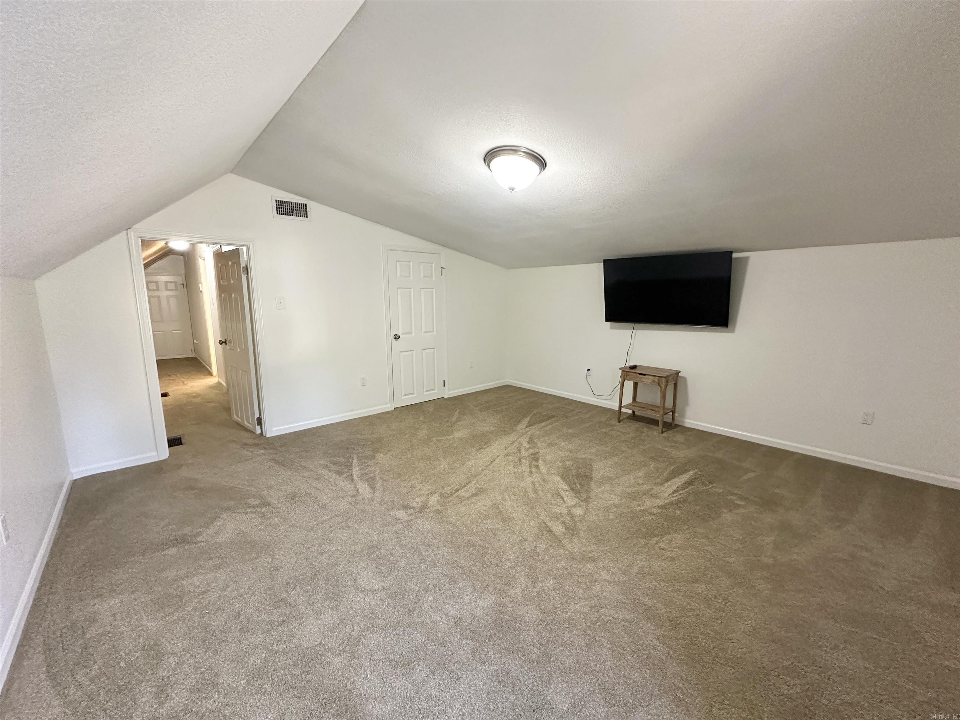 1408 Hillcrest Property Photo 19