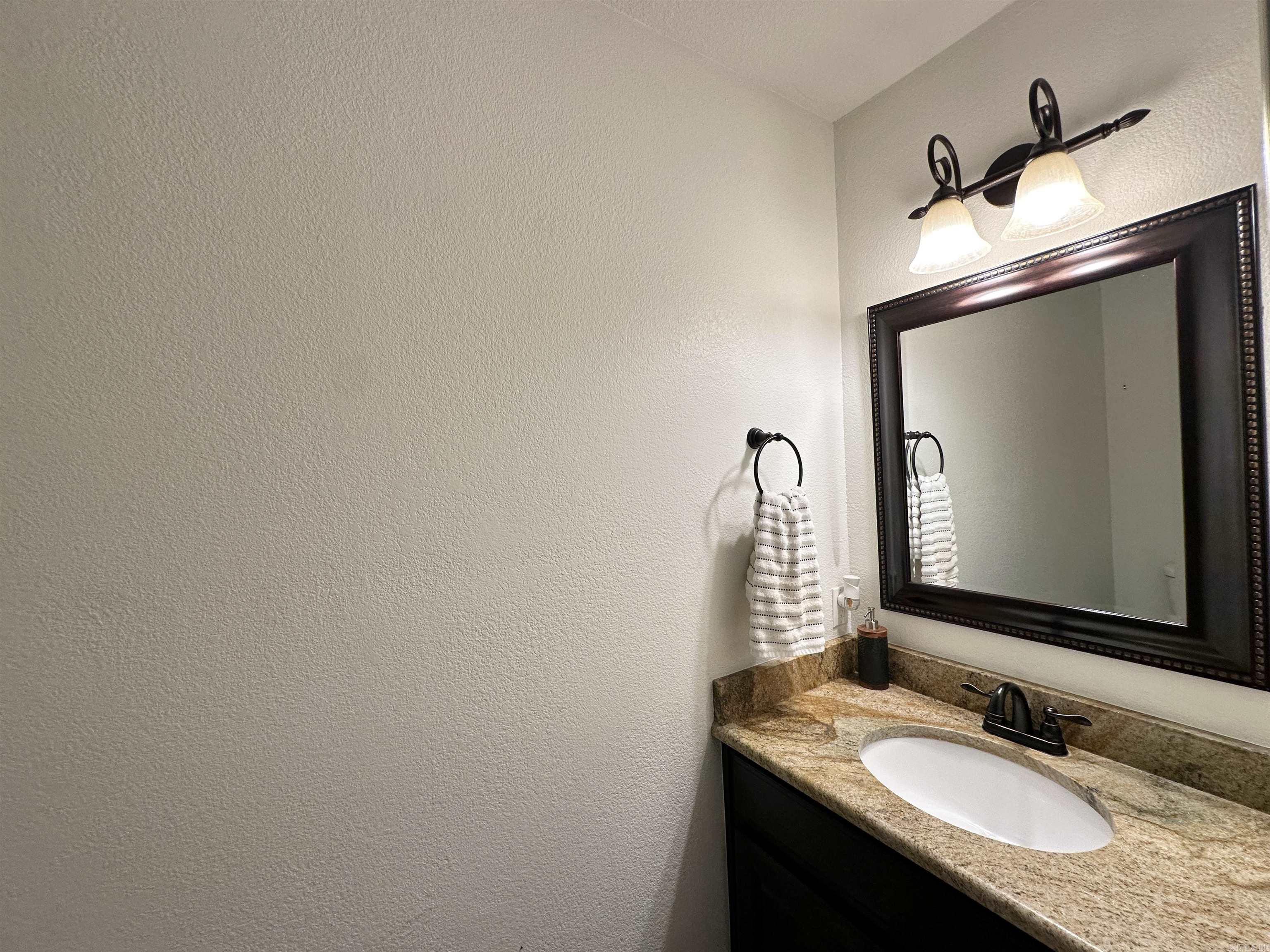 1408 Hillcrest Property Photo 22