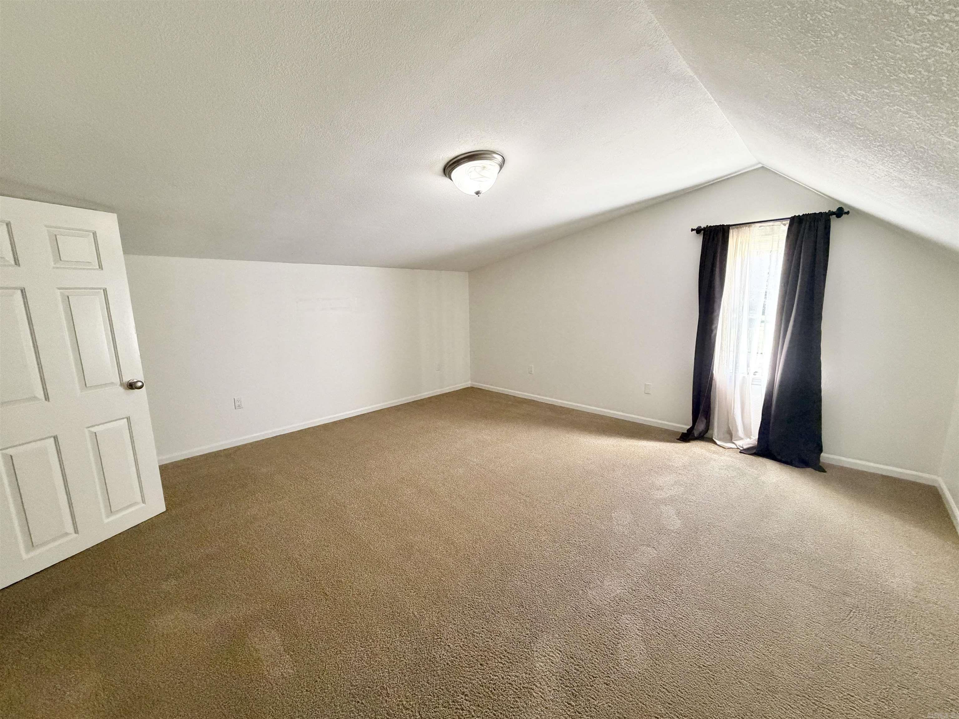 1408 Hillcrest Property Photo 30