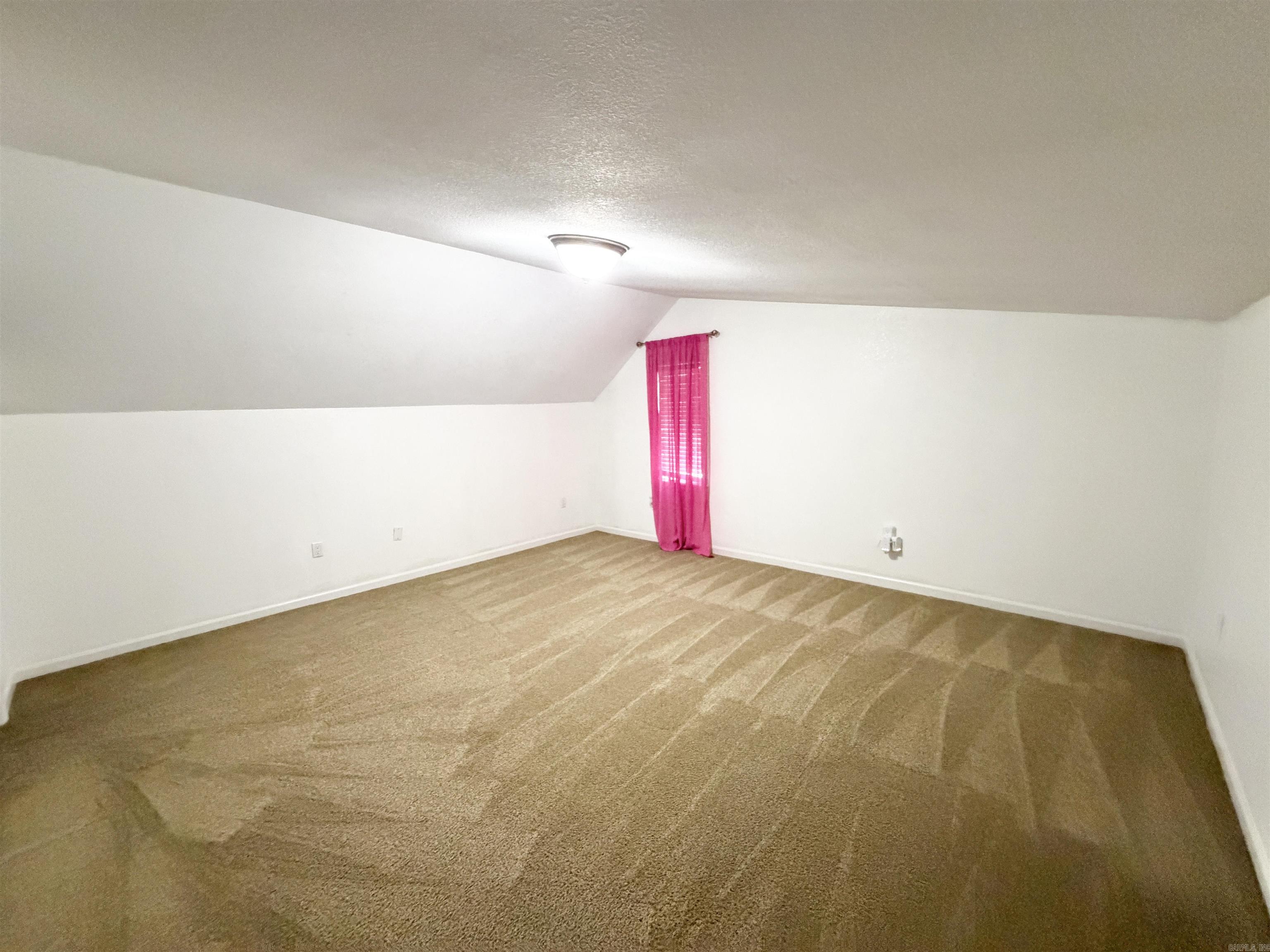 1408 Hillcrest Property Photo 32