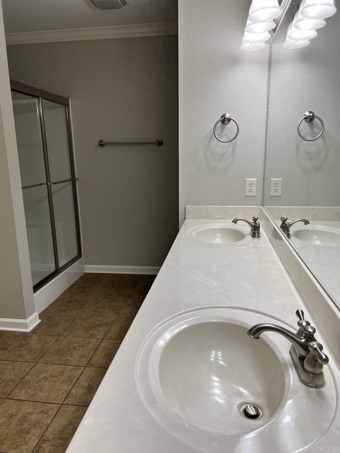 267 Creek View Drive Property Photo 8