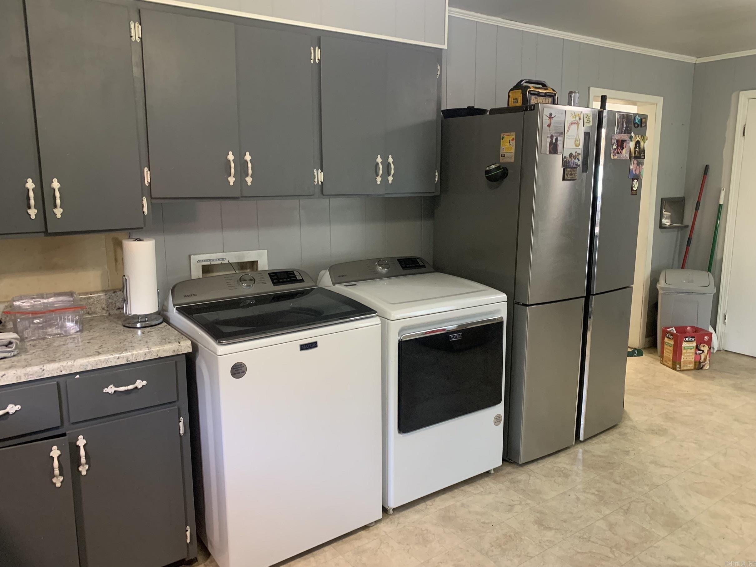 414 Leigh Street Property Photo 5