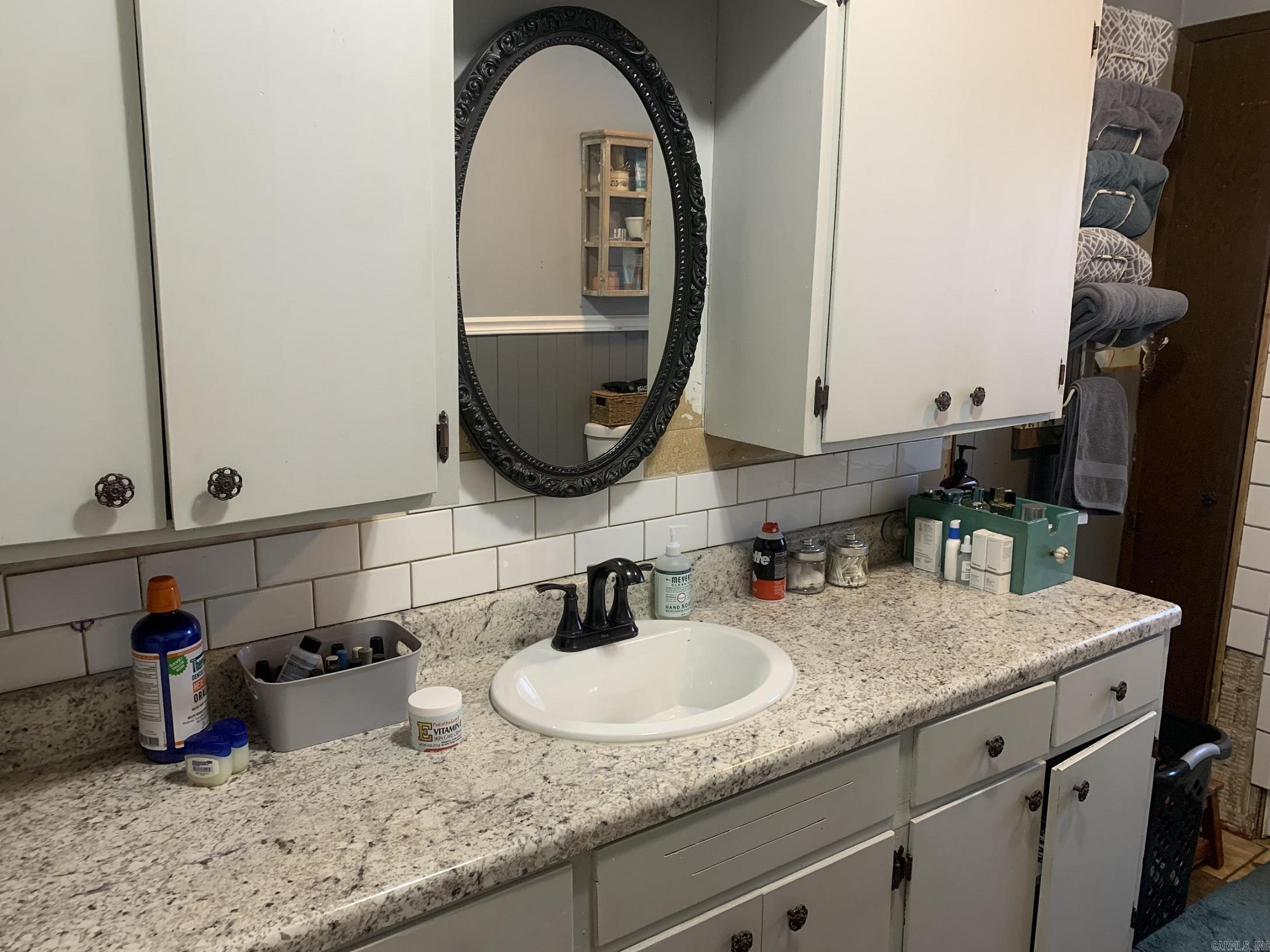 414 Leigh Street Property Photo 10