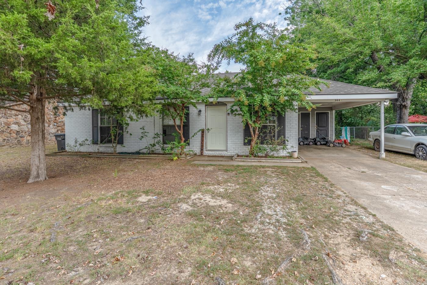 304 W Alpine St Property Photo 1