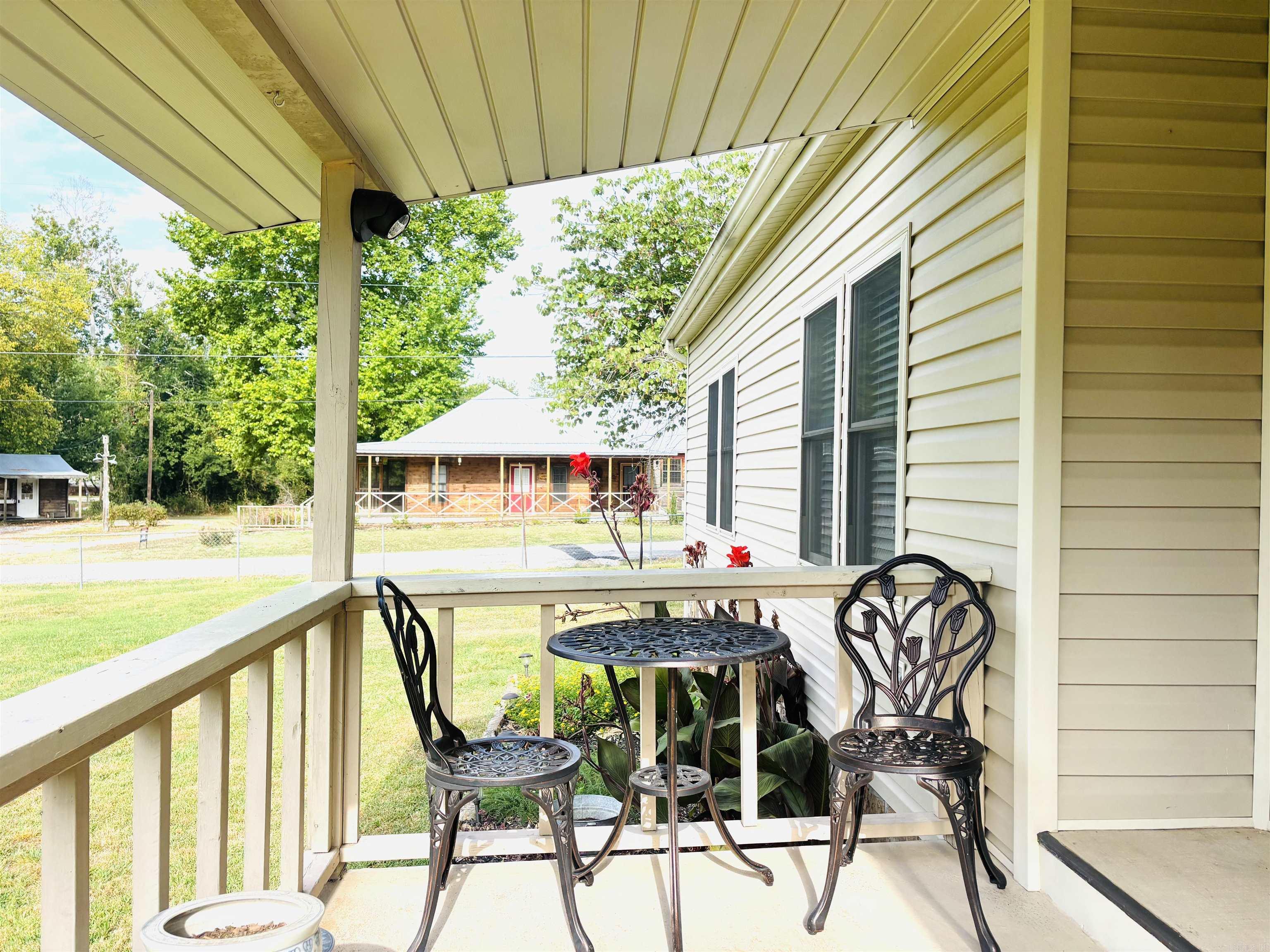 304 Evans Street Property Photo 5