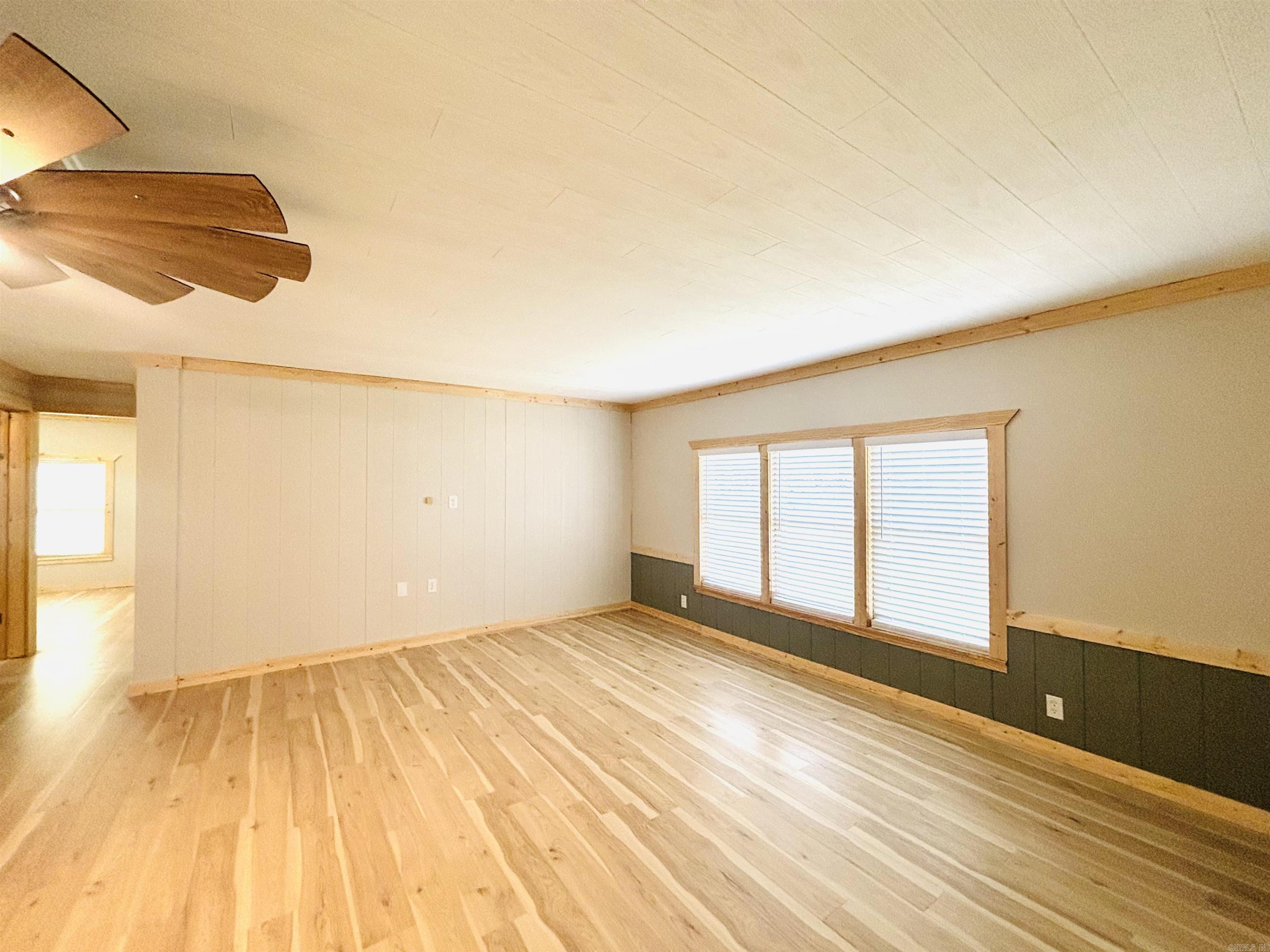 304 Evans Street Property Photo 6