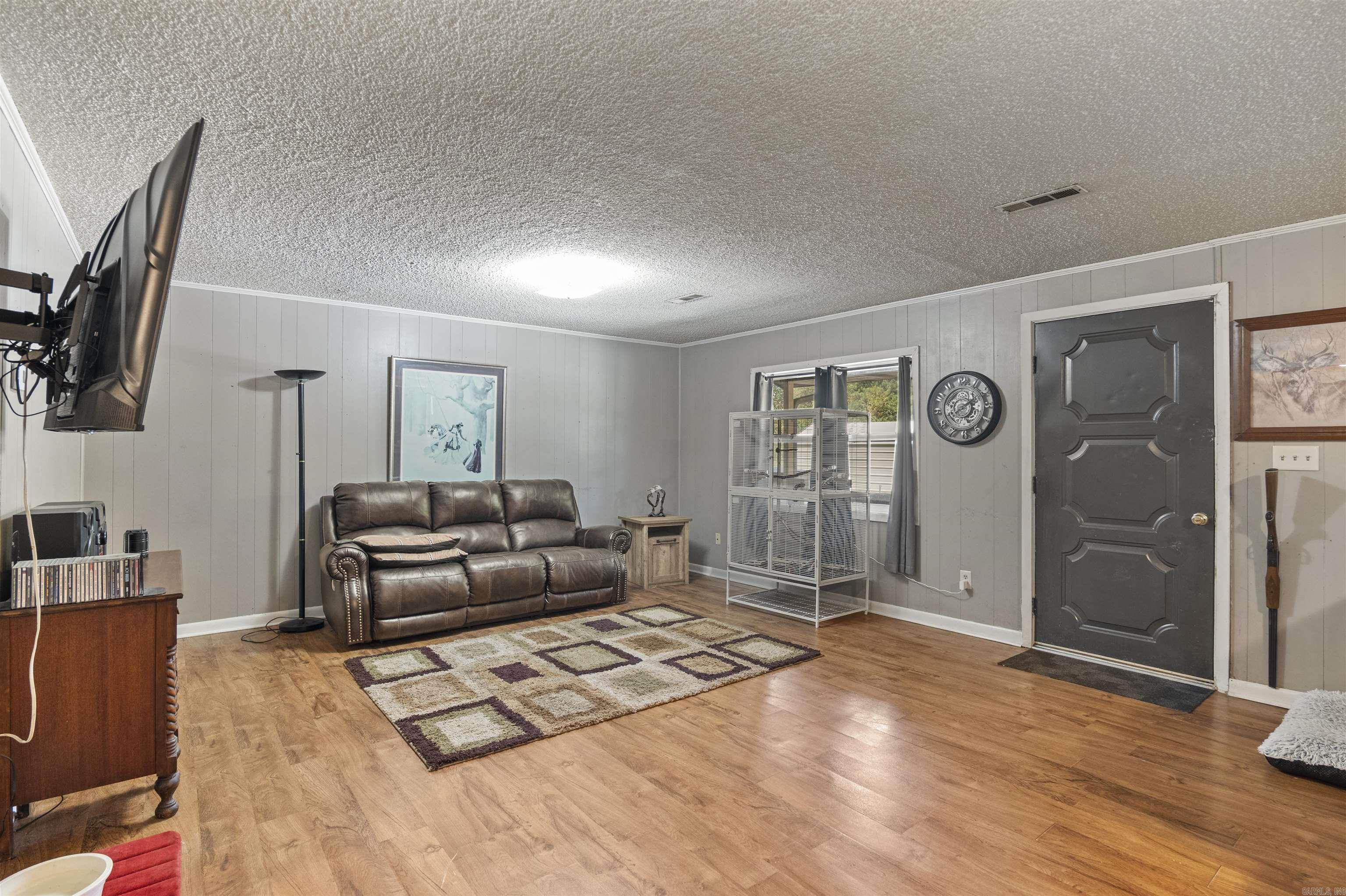 201 Murphy Street Property Photo 15