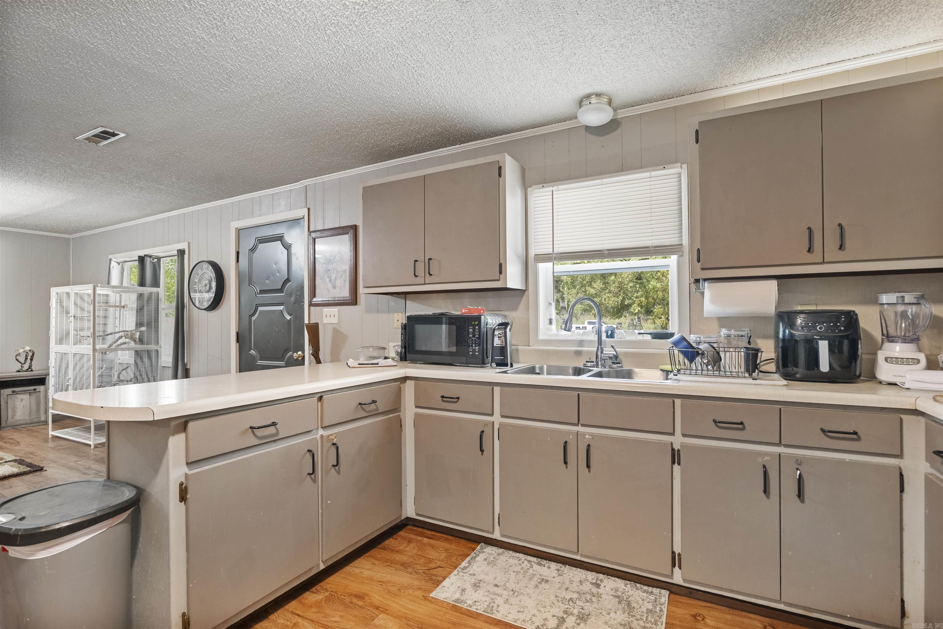 201 Murphy Street Property Photo 19