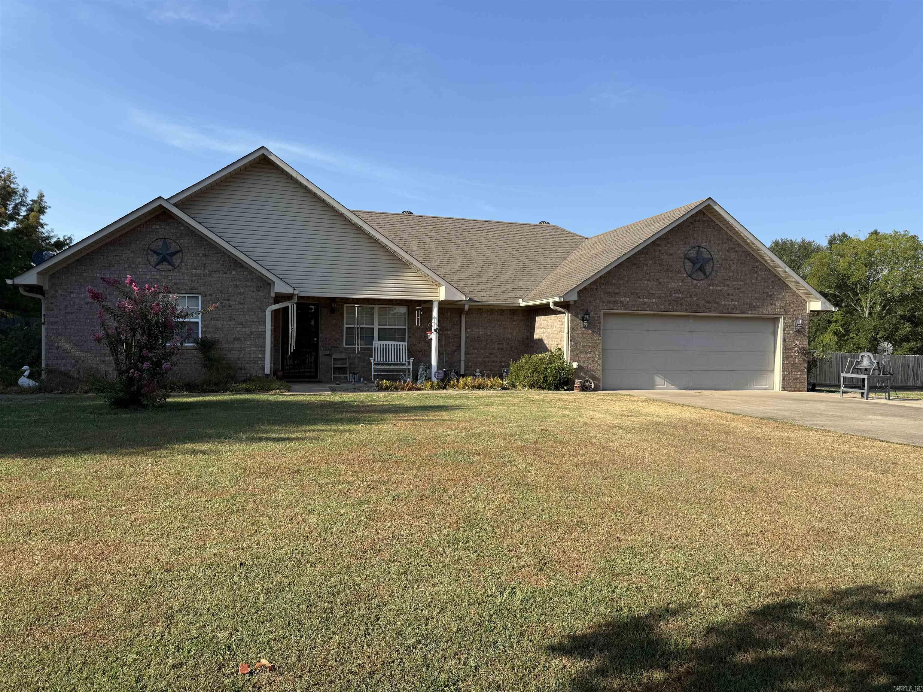 37 Indian Meadows Drive Property Photo 1