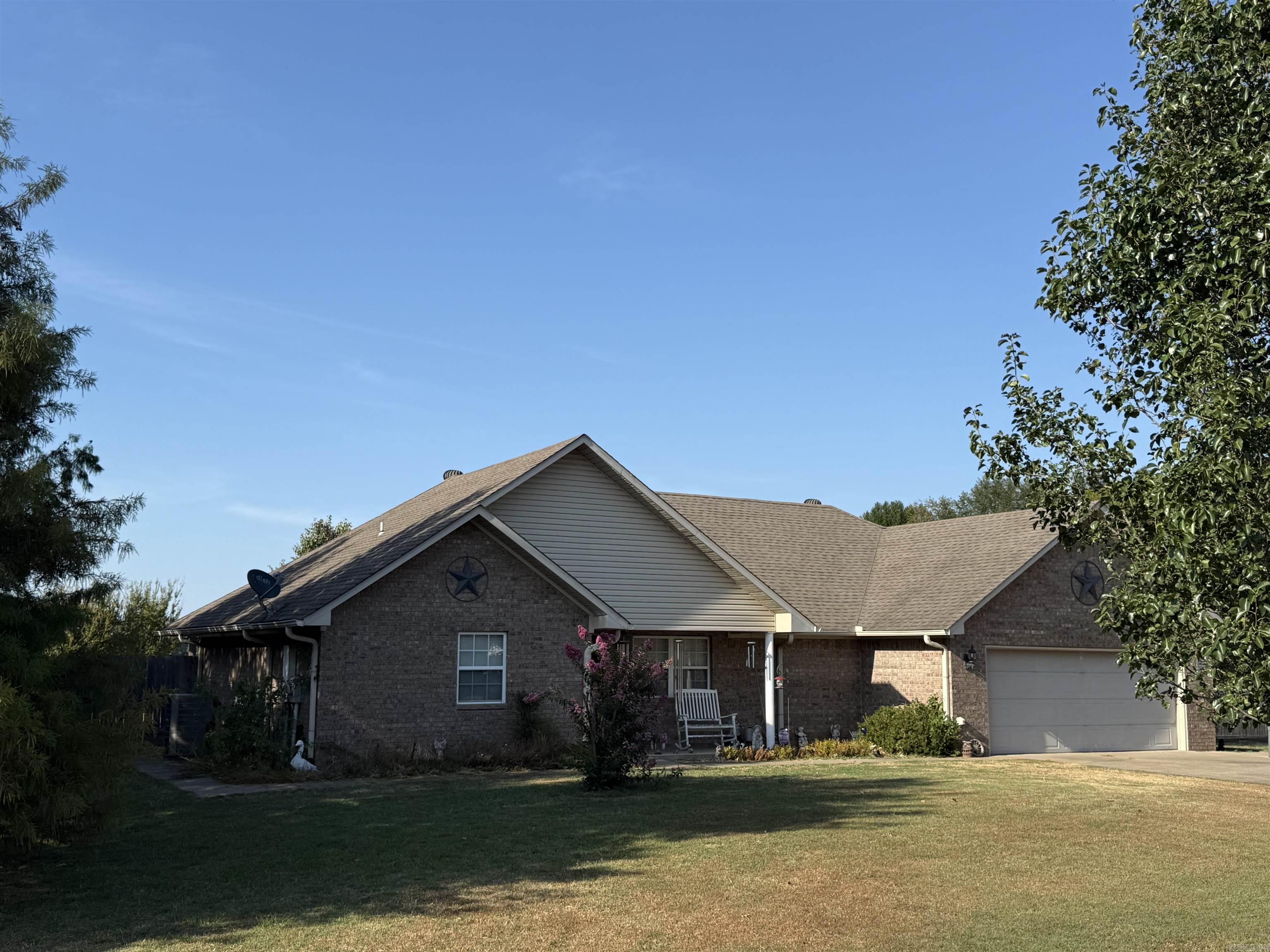 37 Indian Meadows Drive Property Photo 2