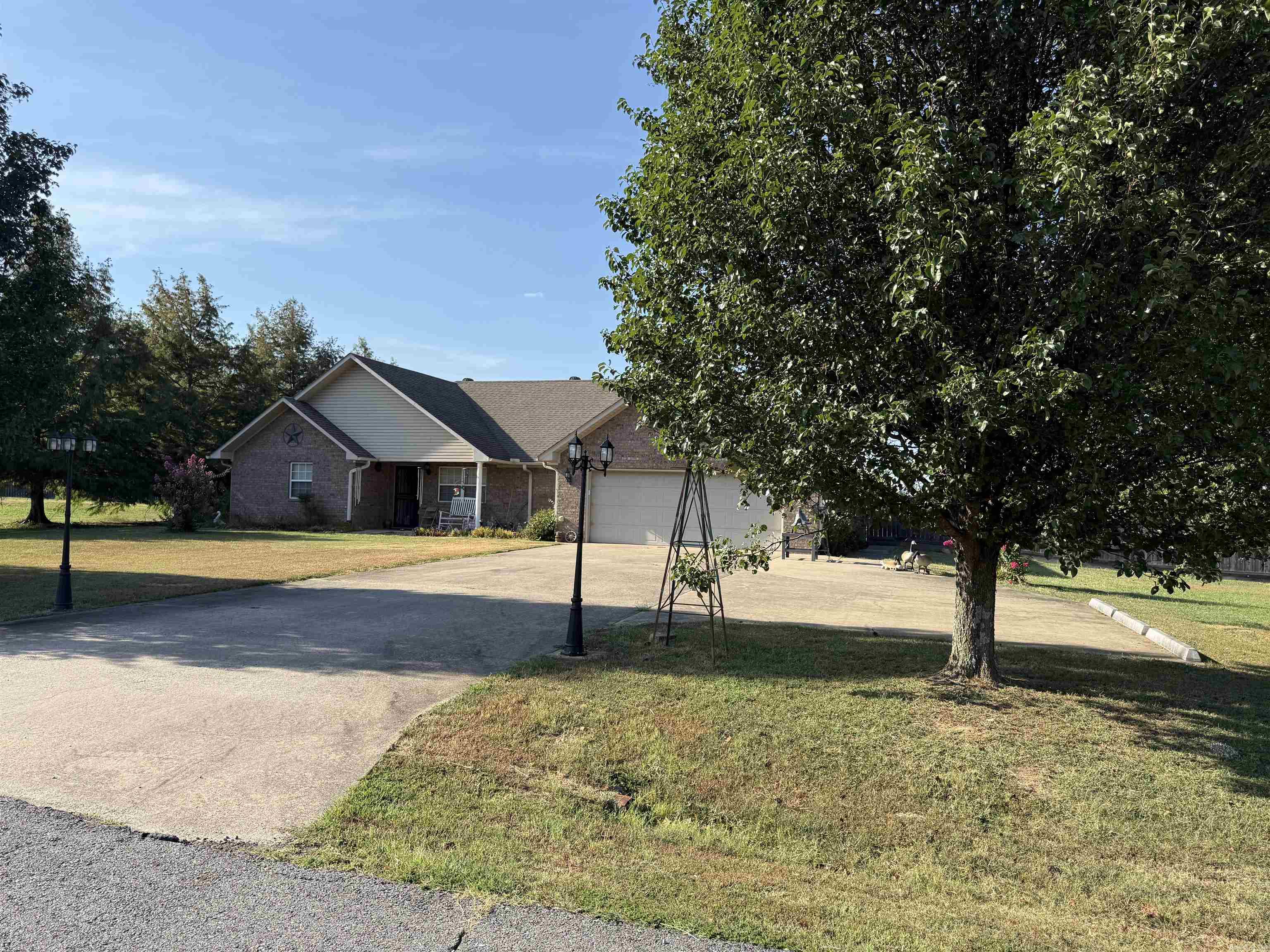 37 Indian Meadows Drive Property Photo 4