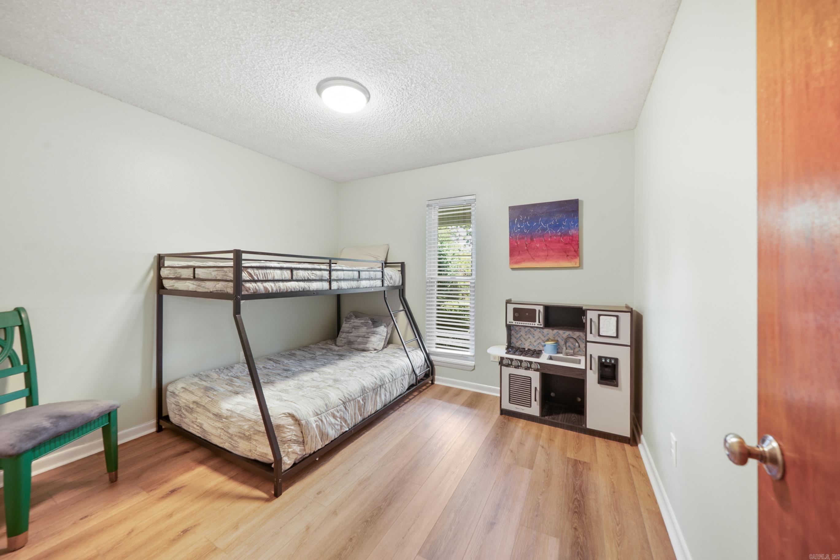 109 N Beverly Avenue Property Photo 19