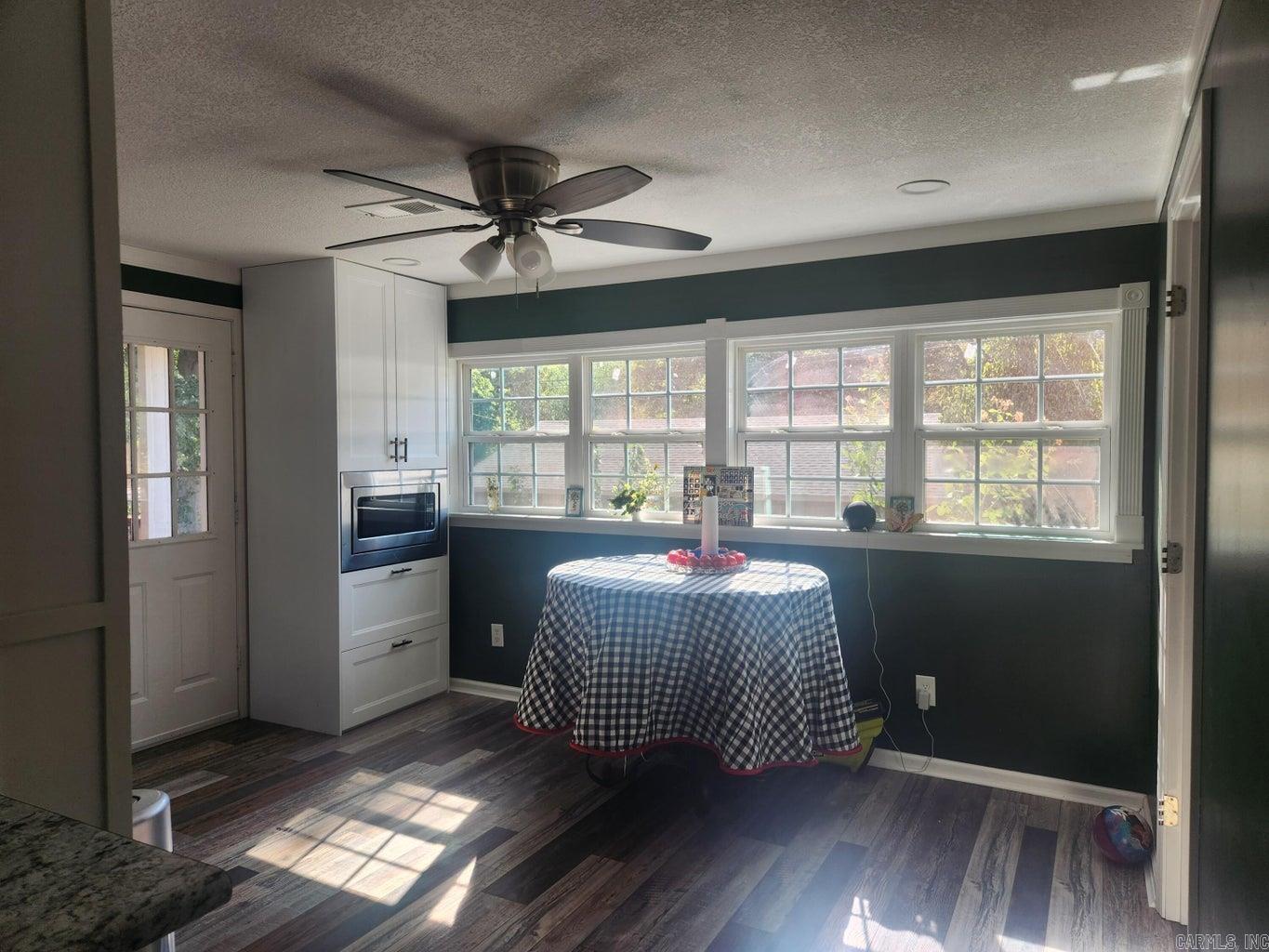 2240 Case Street Property Photo 11