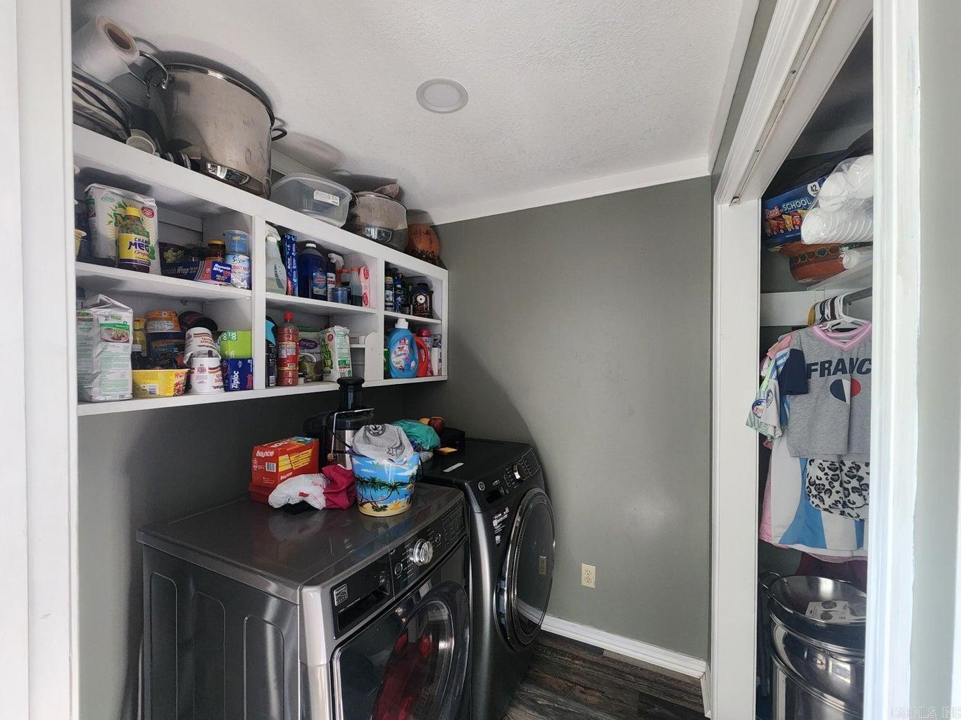 2240 Case Street Property Photo 12