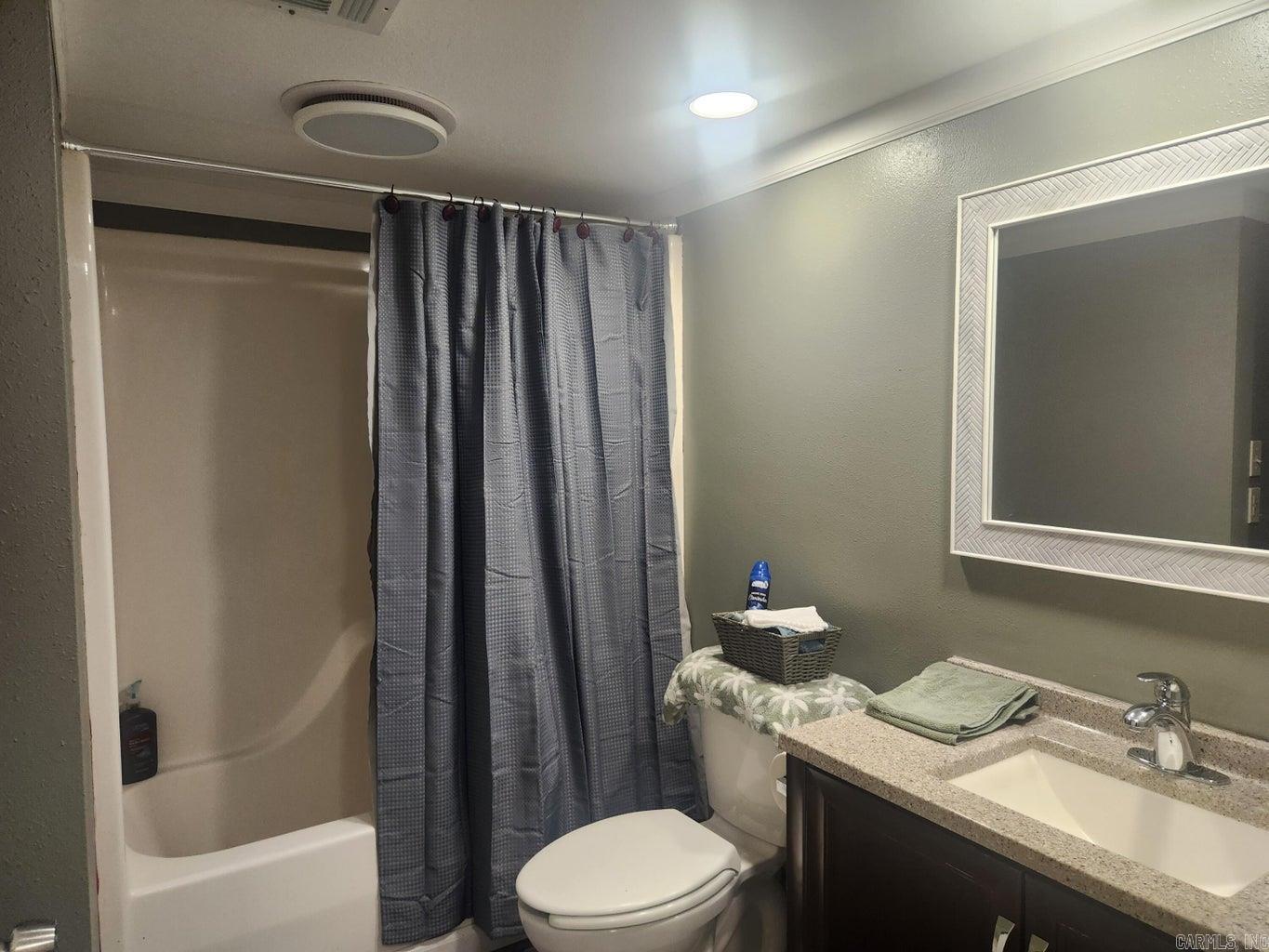 2240 Case Street Property Photo 17