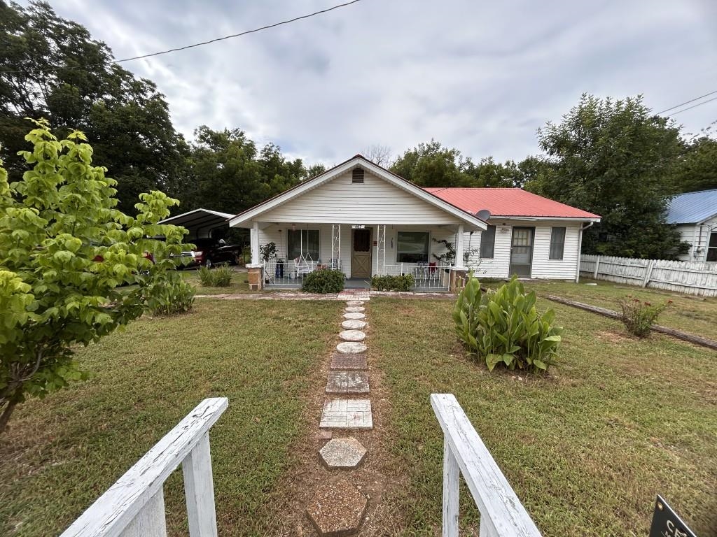 407 S Peabody Avenue Property Photo 13