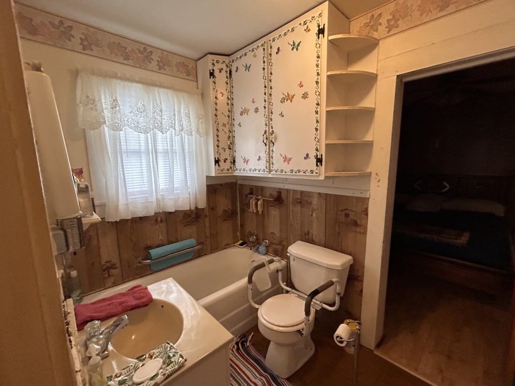 407 S Peabody Avenue Property Photo 15