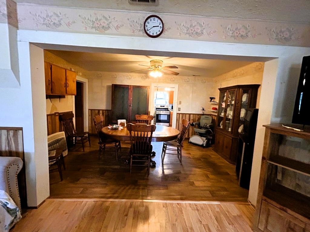 407 S Peabody Avenue Property Photo 19