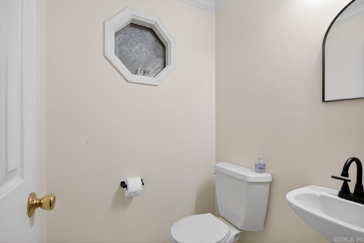 716 Hilltop Rd Property Photo 9
