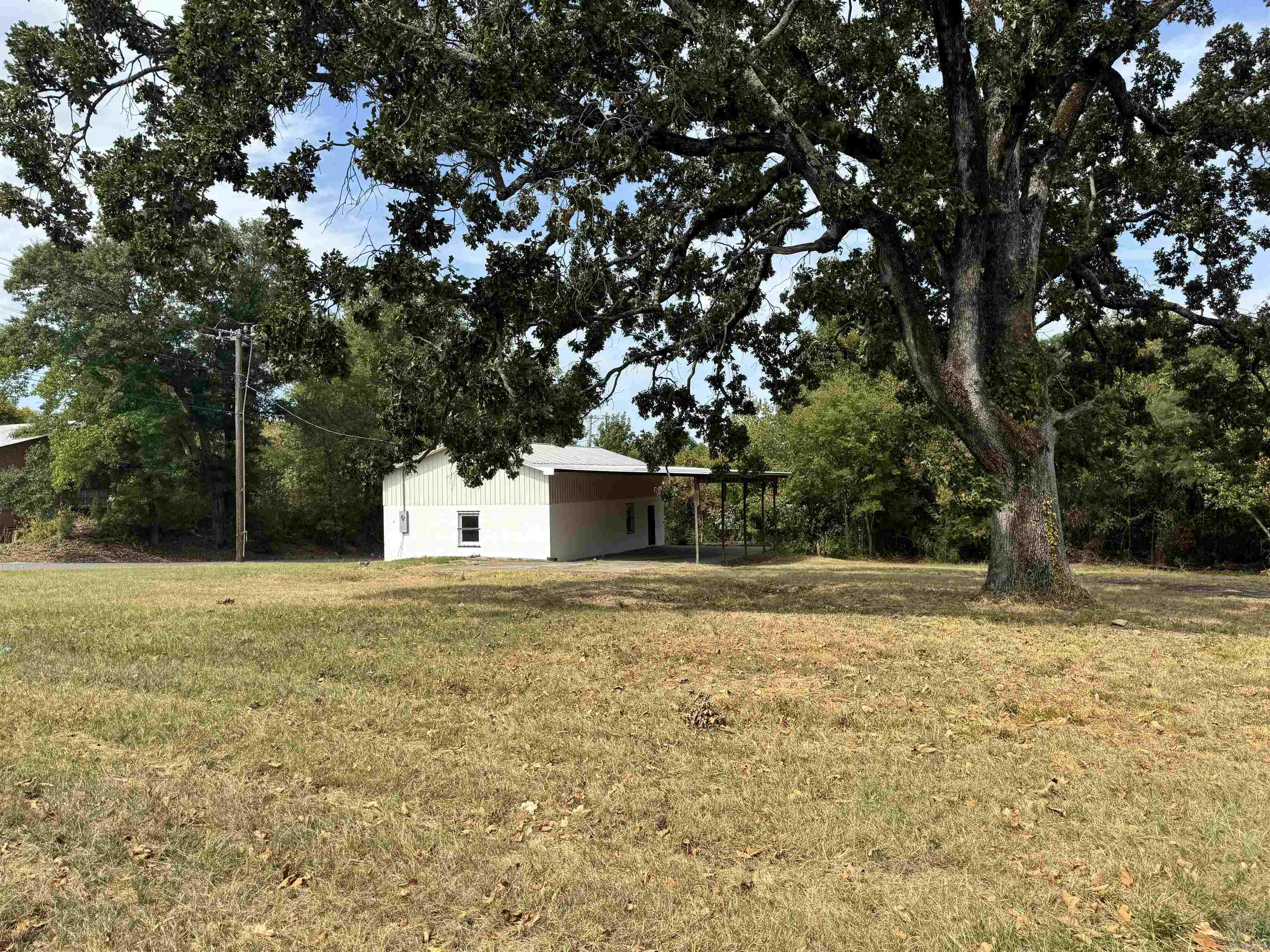 712 W Sullenberger Avenue Property Photo 3
