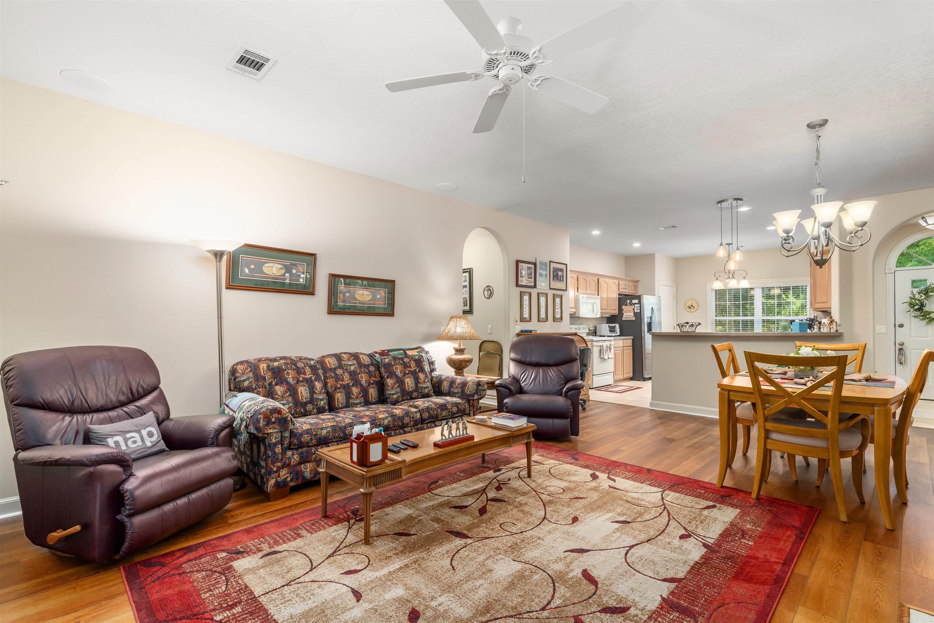 3 Jaguar Ln Property Photo 6