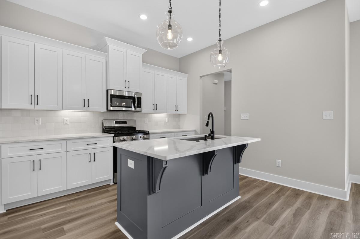 63 Oakbrooke Drive Property Photo 12