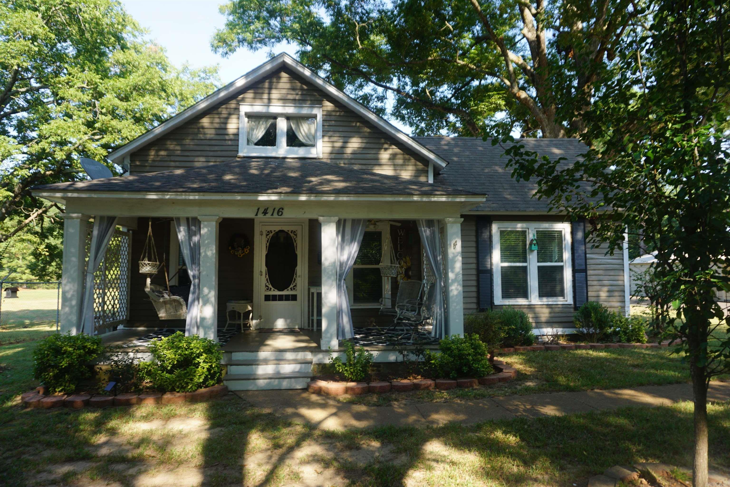 1416 Judson Ave Property Photo 1
