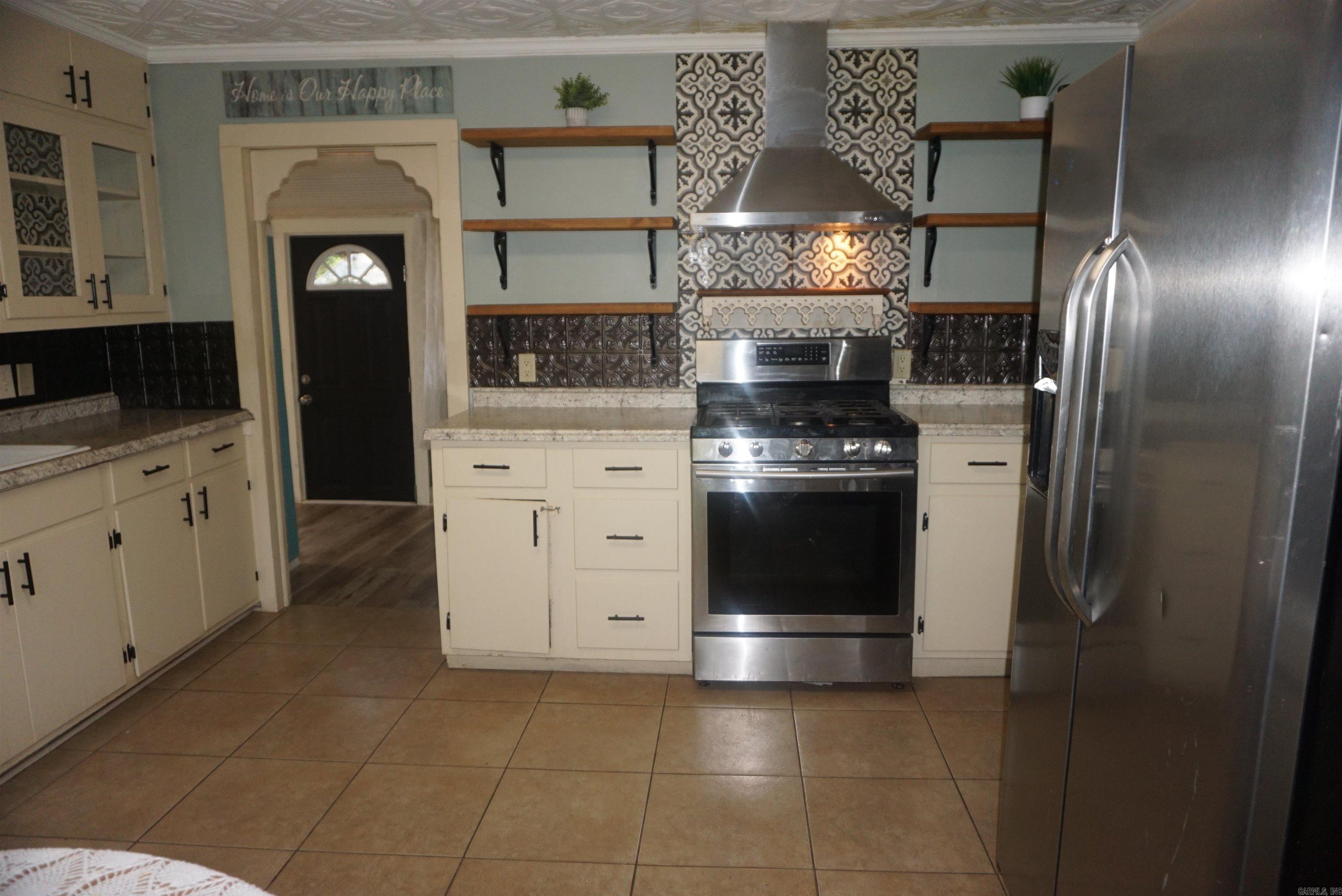 1416 Judson Ave Property Photo 8