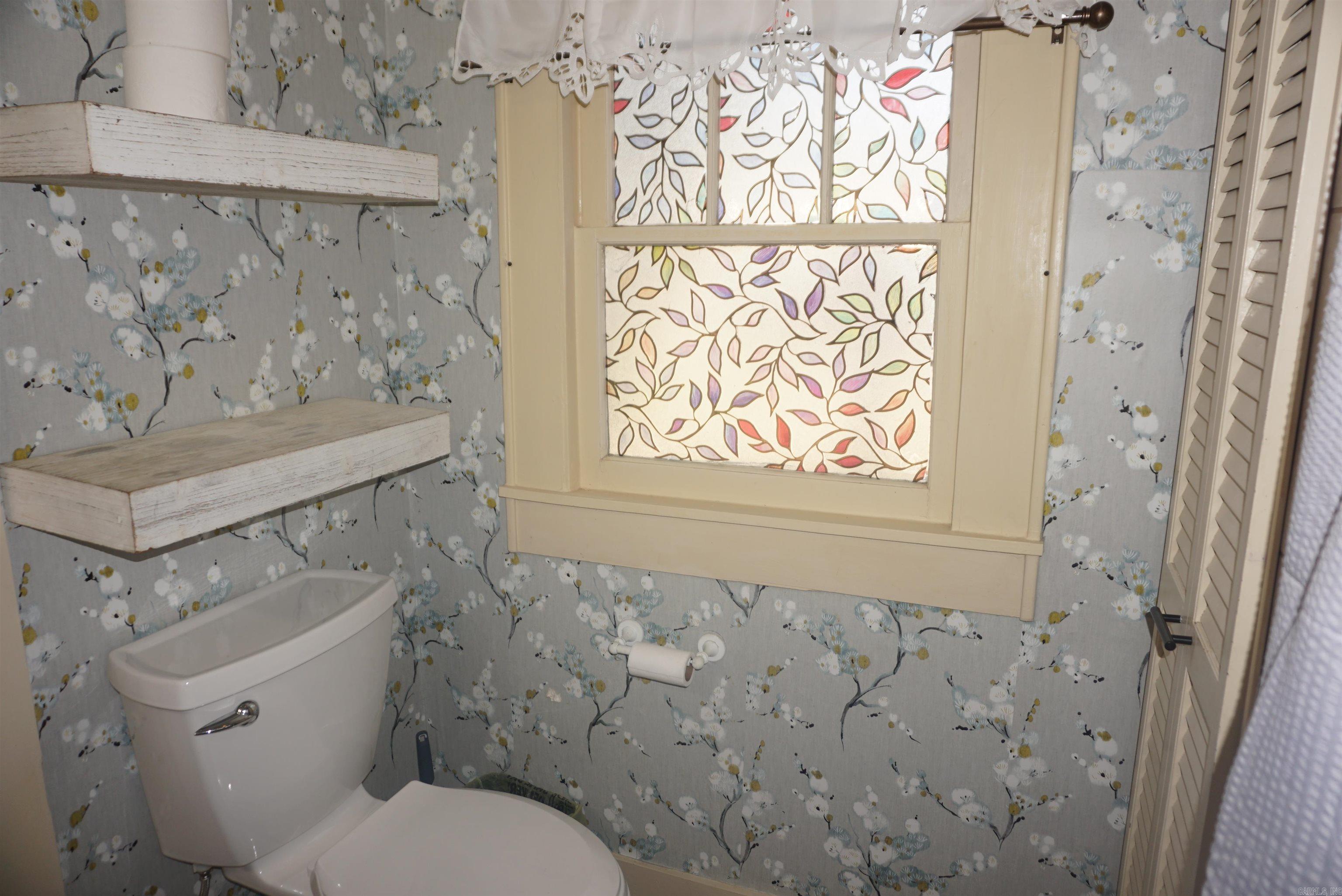 1416 Judson Ave Property Photo 18