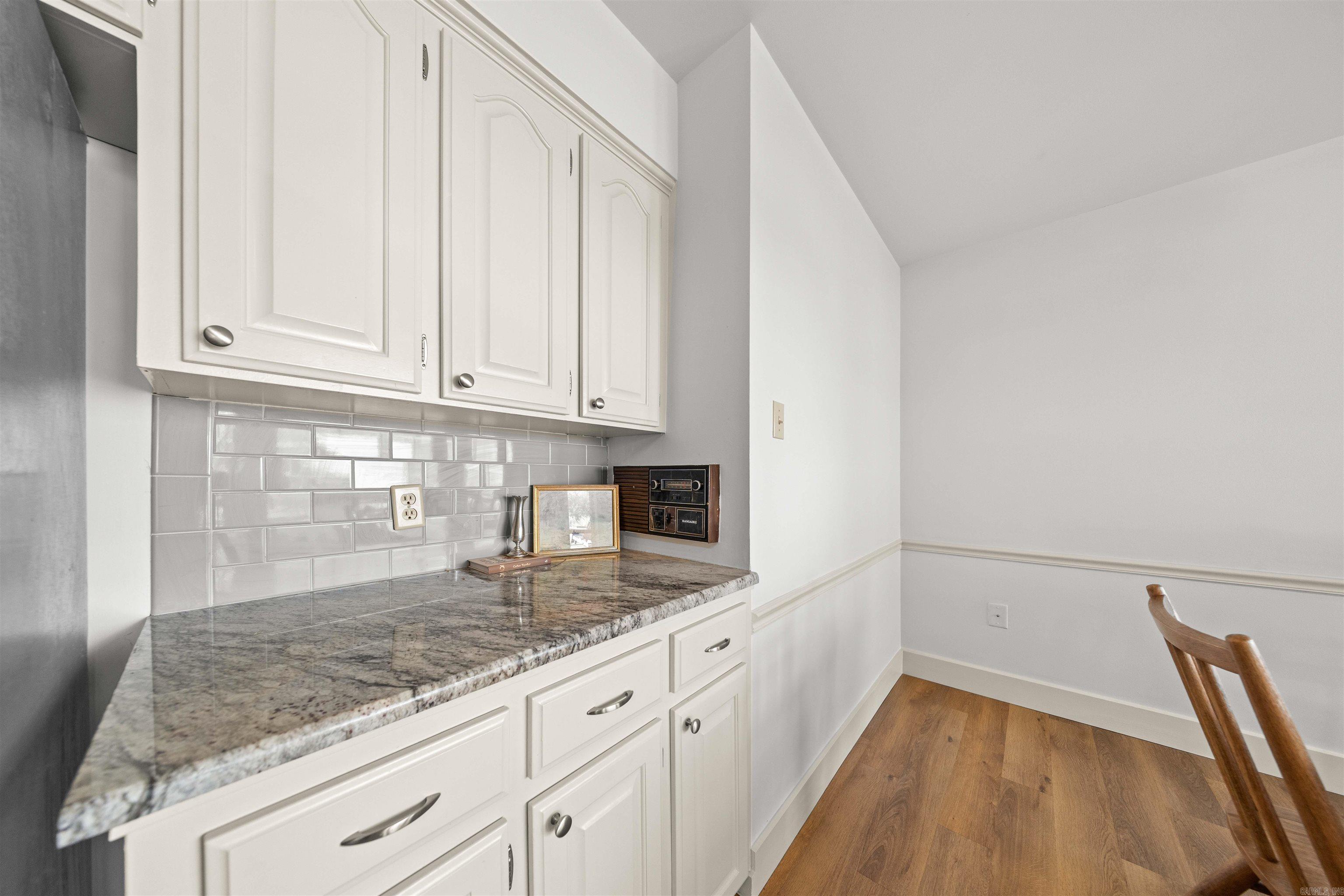 10 Kensington Drive Property Photo 19