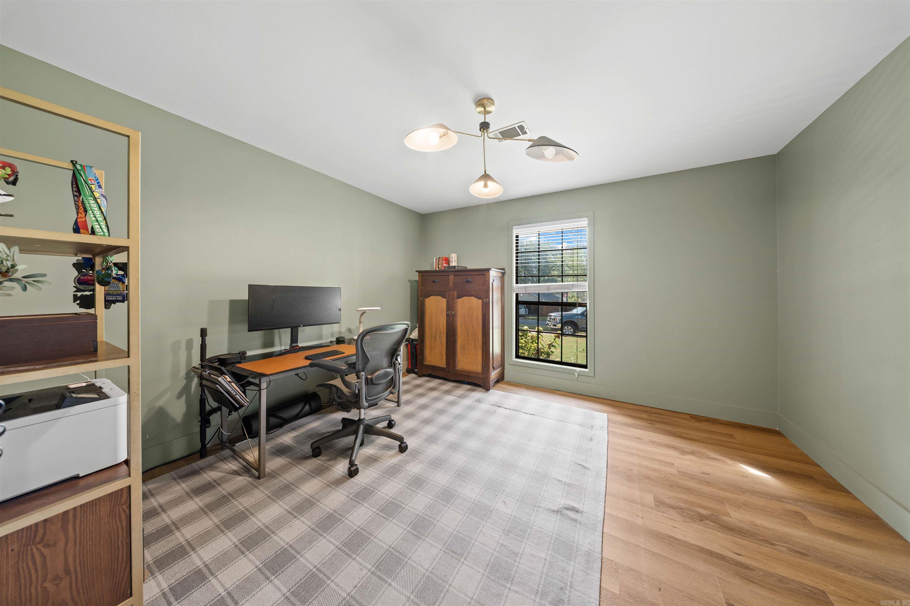 10 Kensington Drive Property Photo 25