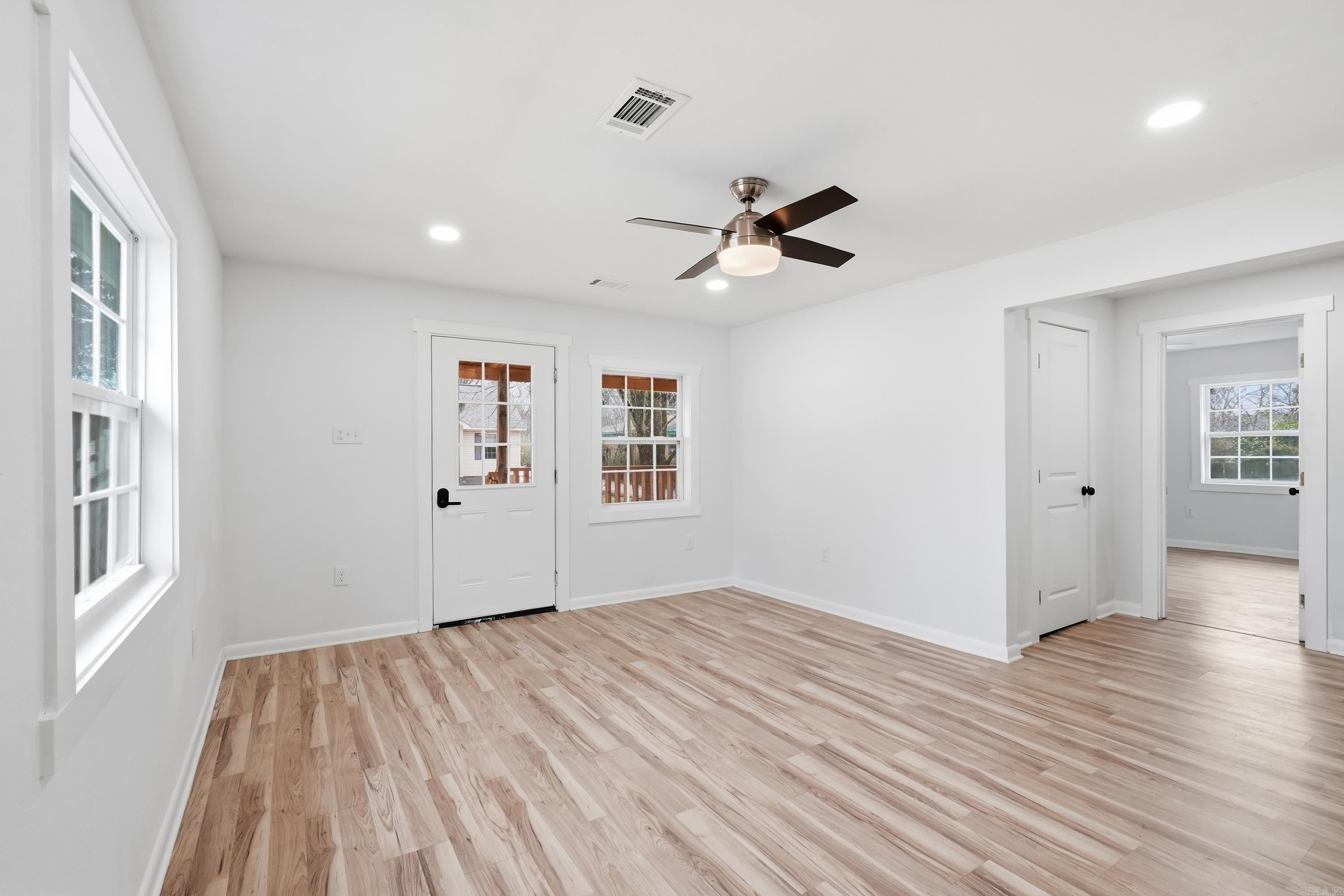 4522 W 21st Street Property Photo 6