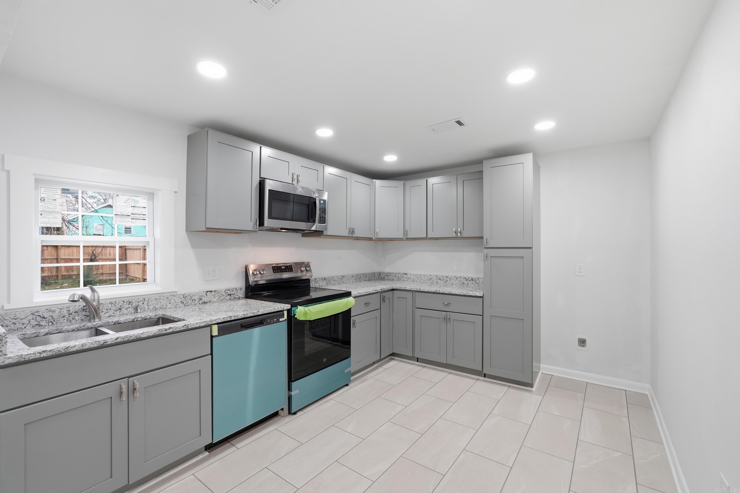 4522 W 21st Street Property Photo 15