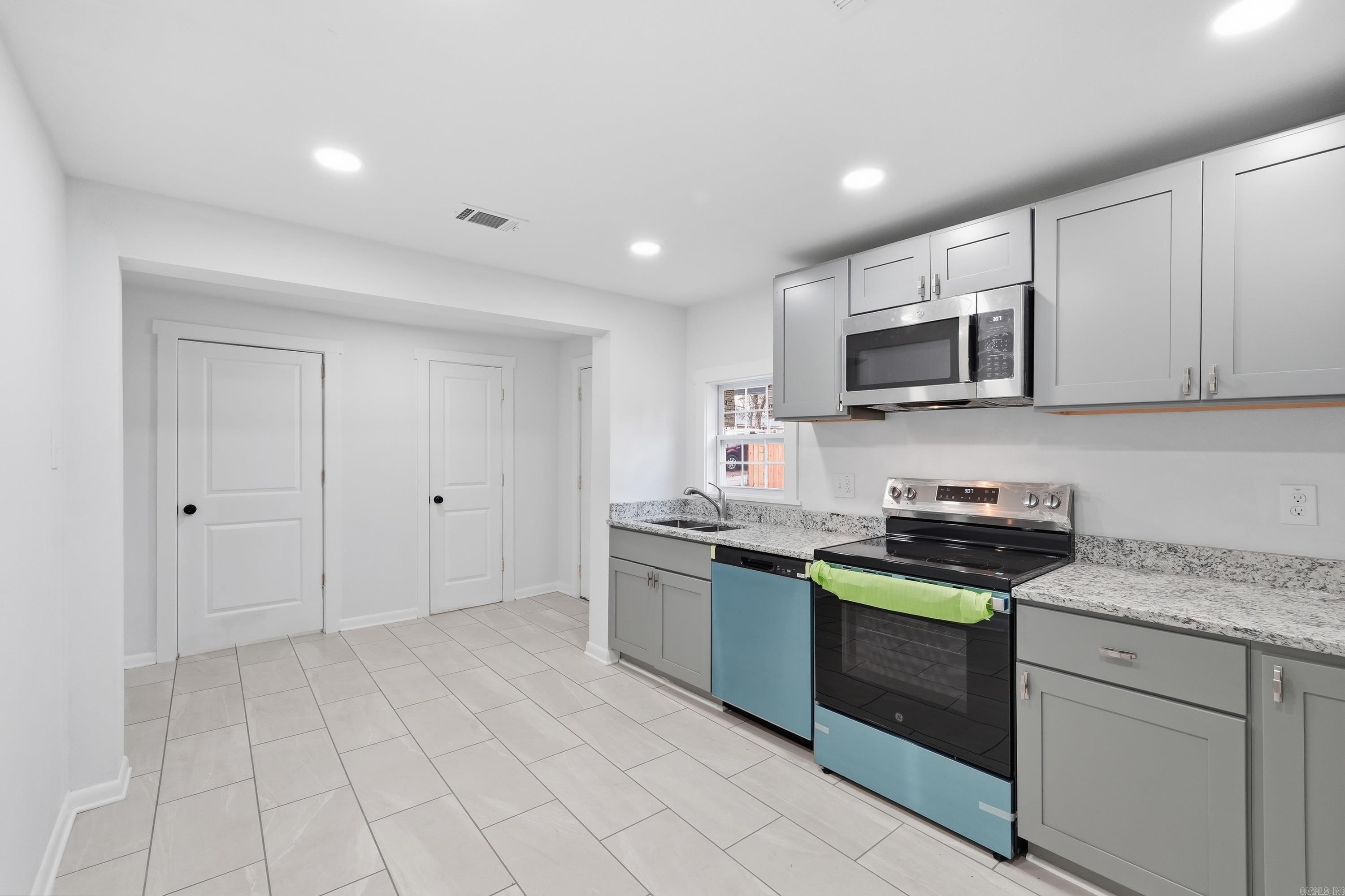 4522 W 21st Street Property Photo 18